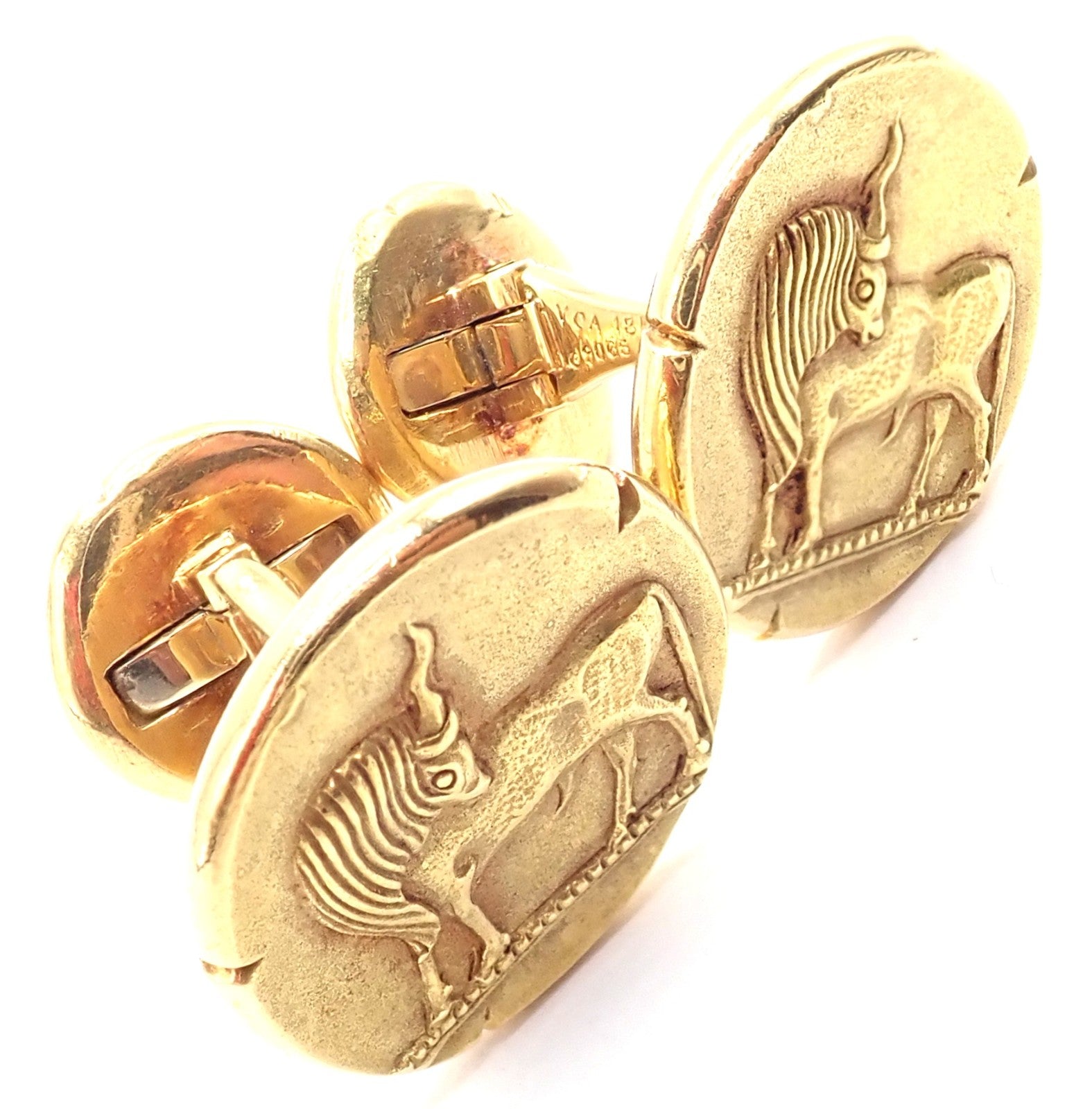 Vintage! Van Cleef & Arpels G. L'Enfant 18k Yellow Gold Zodiac Taurus Cufflinks | Fortrove