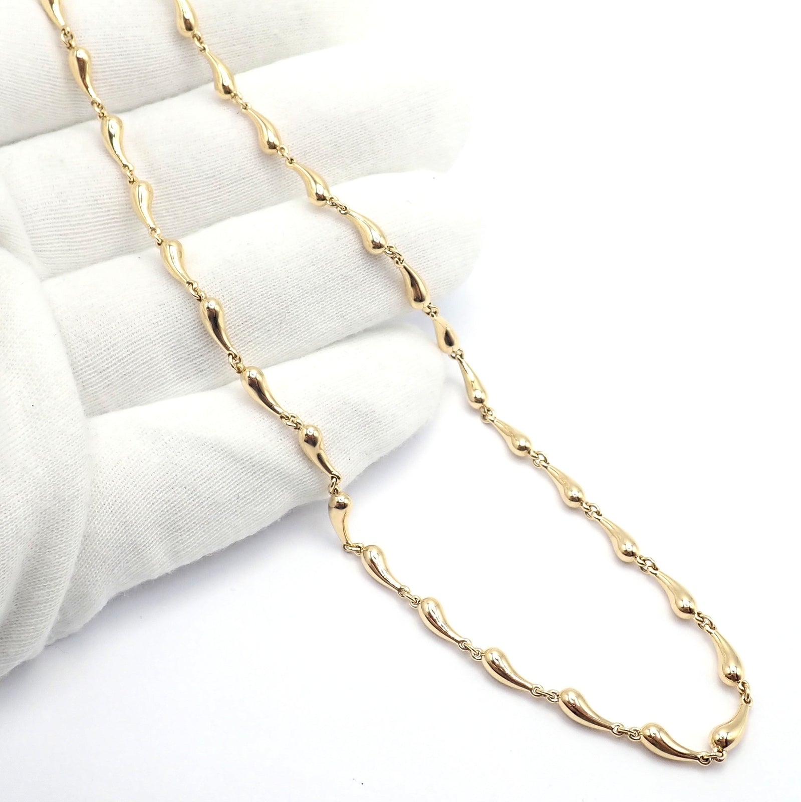 Authentic! Tiffany & Co Peretti 18k Yellow Gold Vintage Teardrop Necklace 15.75" | Fortrove