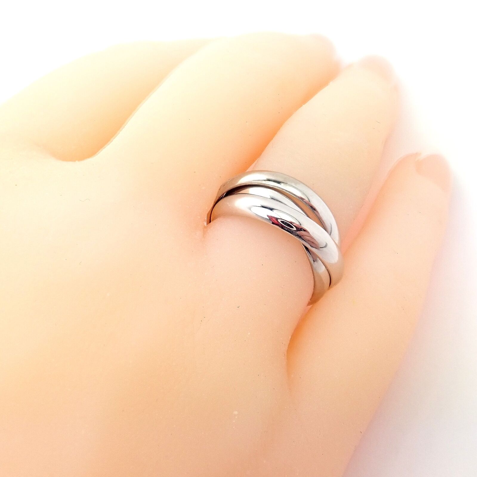 Authentic! Cartier 18k White Gold Trinity Band Ring Size 53 US 6.25 | Fortrove