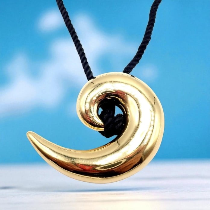 Tiffany & Co. Jewelry & Watches:Fine Jewelry:Necklaces & Pendants Vintage! Tiffany & Co 18k Yellow Gold Cummings Large Spiral Nautilus Necklace