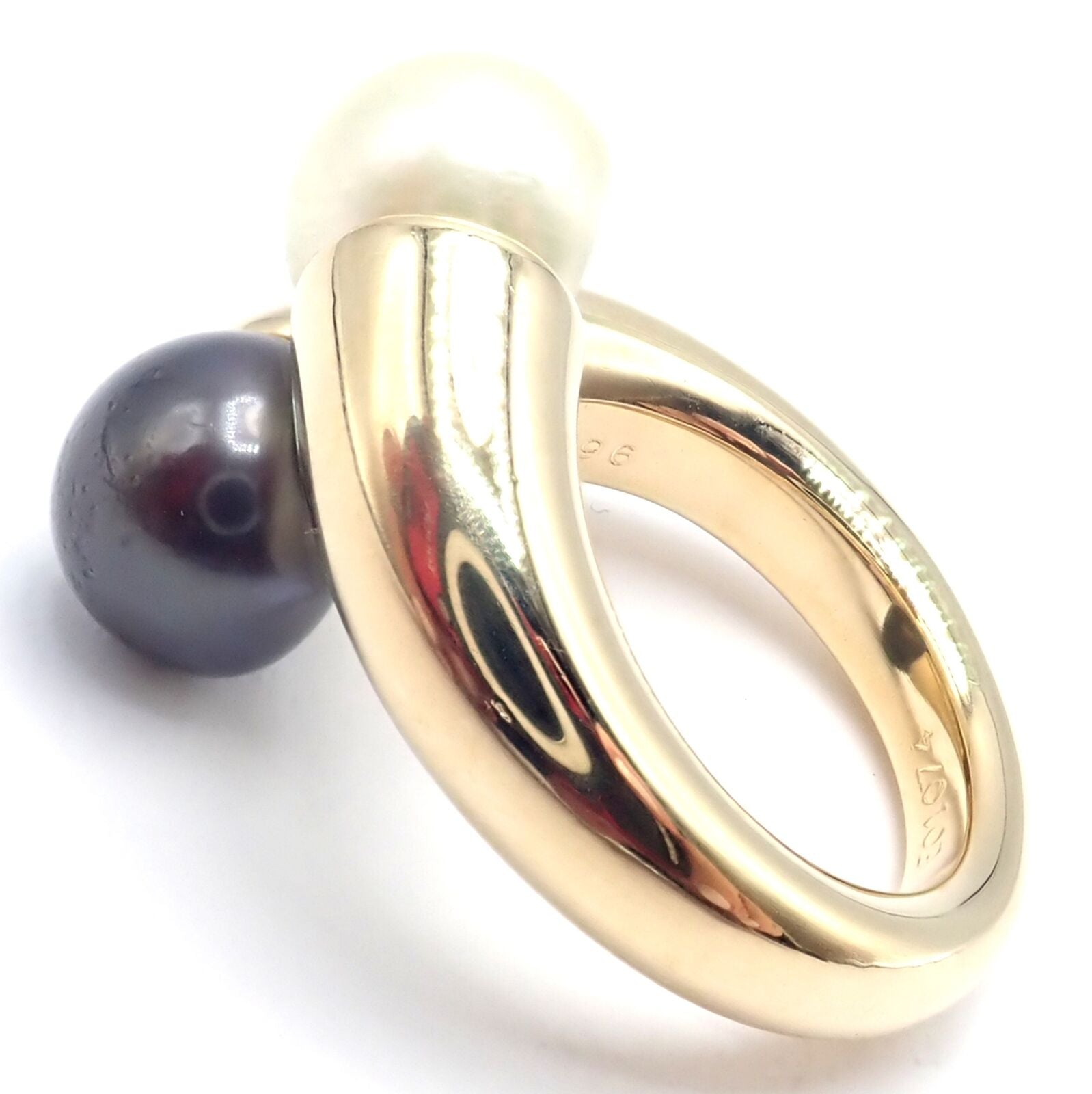Authentic! Cartier Toi Et Moi 18k Yellow Gold White Black Pearl Bypass Band Ring | Fortrove