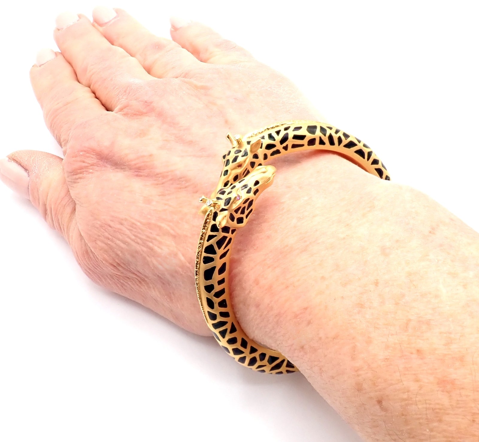 Carrera Y Carrera Giraffe 18k Yellow Gold Diamond Enamel Bangle Bracelet | Fortrove