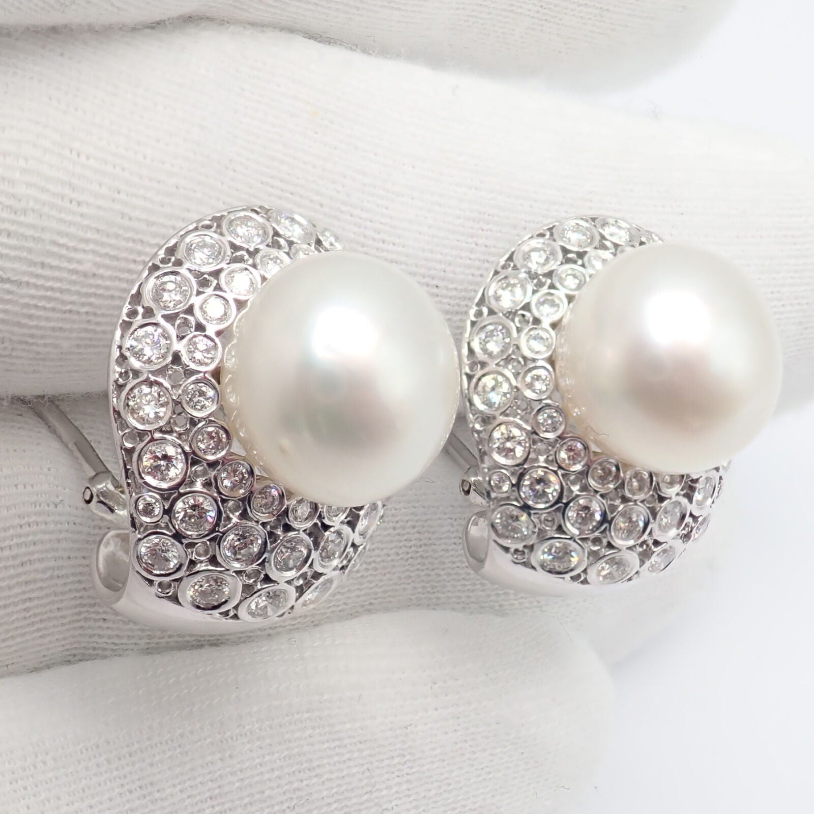 Vintage Estate 18k White Gold Diamond 13mm Pearl Earrings | Fortrove
