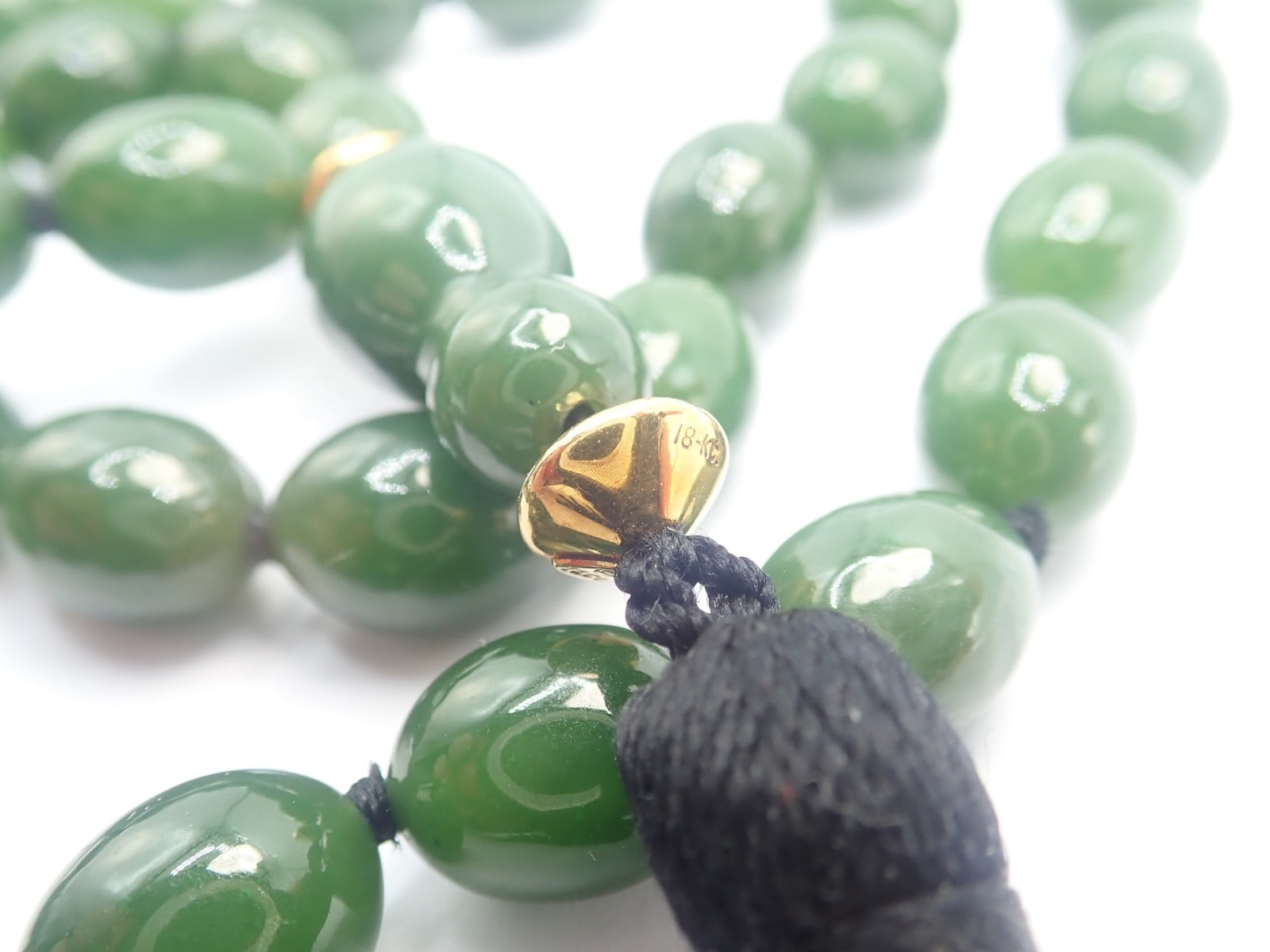 Authentic! Tiffany & Co Cummings 18k Yellow Gold Nephrite Jade Bead Necklace | Fortrove