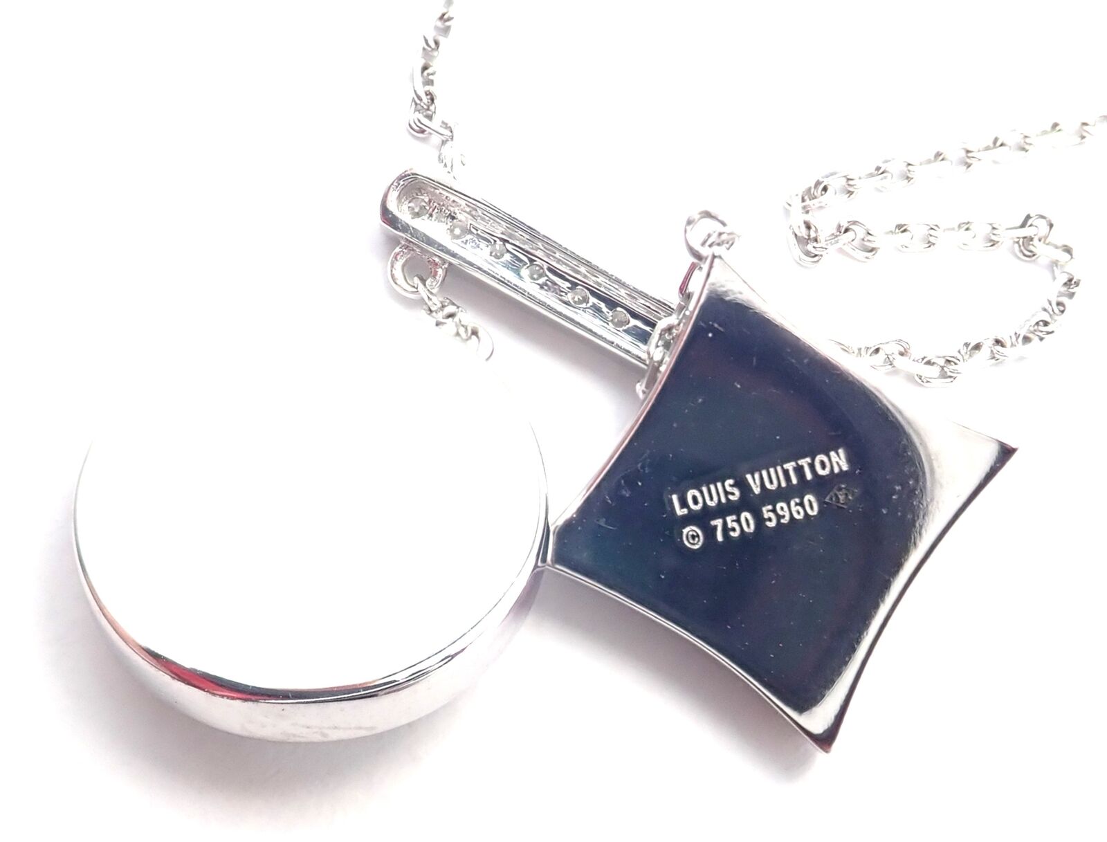 Authentic! Louis Vuitton Blossom 18k White Gold Diamond Link Pendant Necklace | Fortrove