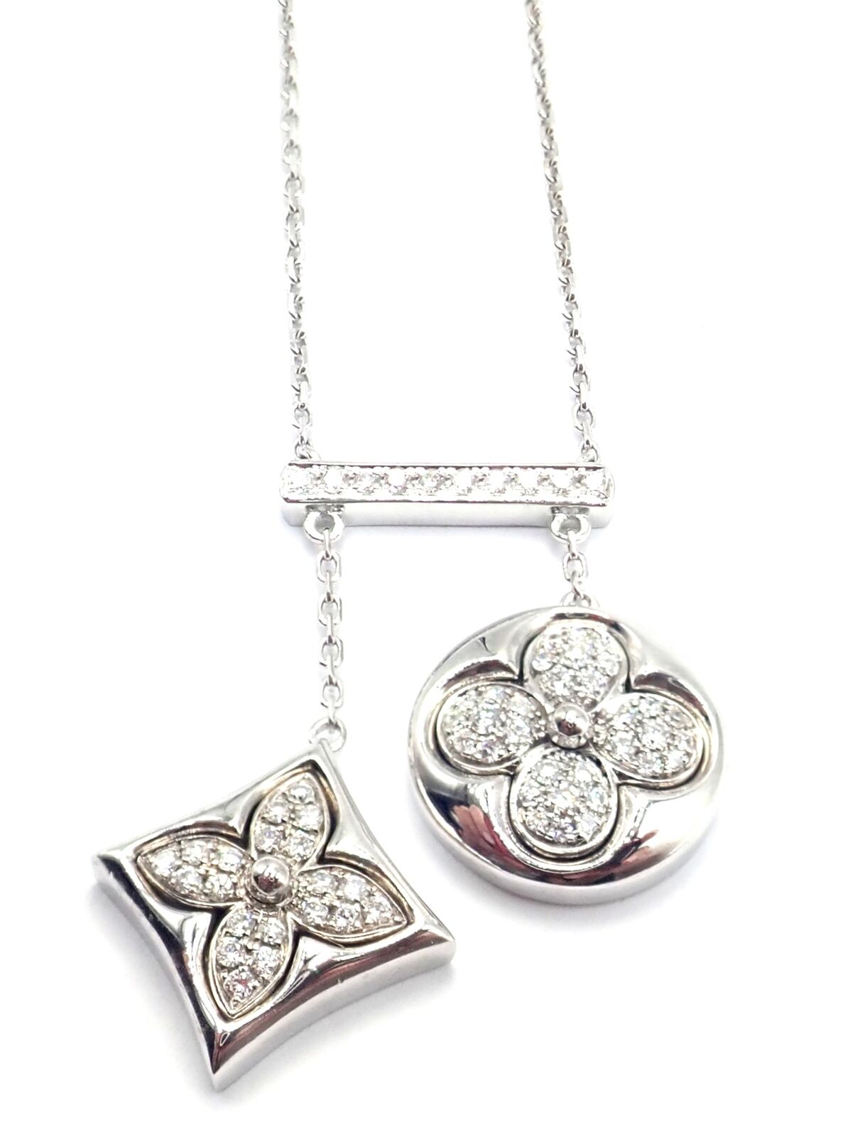 Authentic! Louis Vuitton Blossom 18k White Gold Diamond Link Pendant Necklace | Fortrove