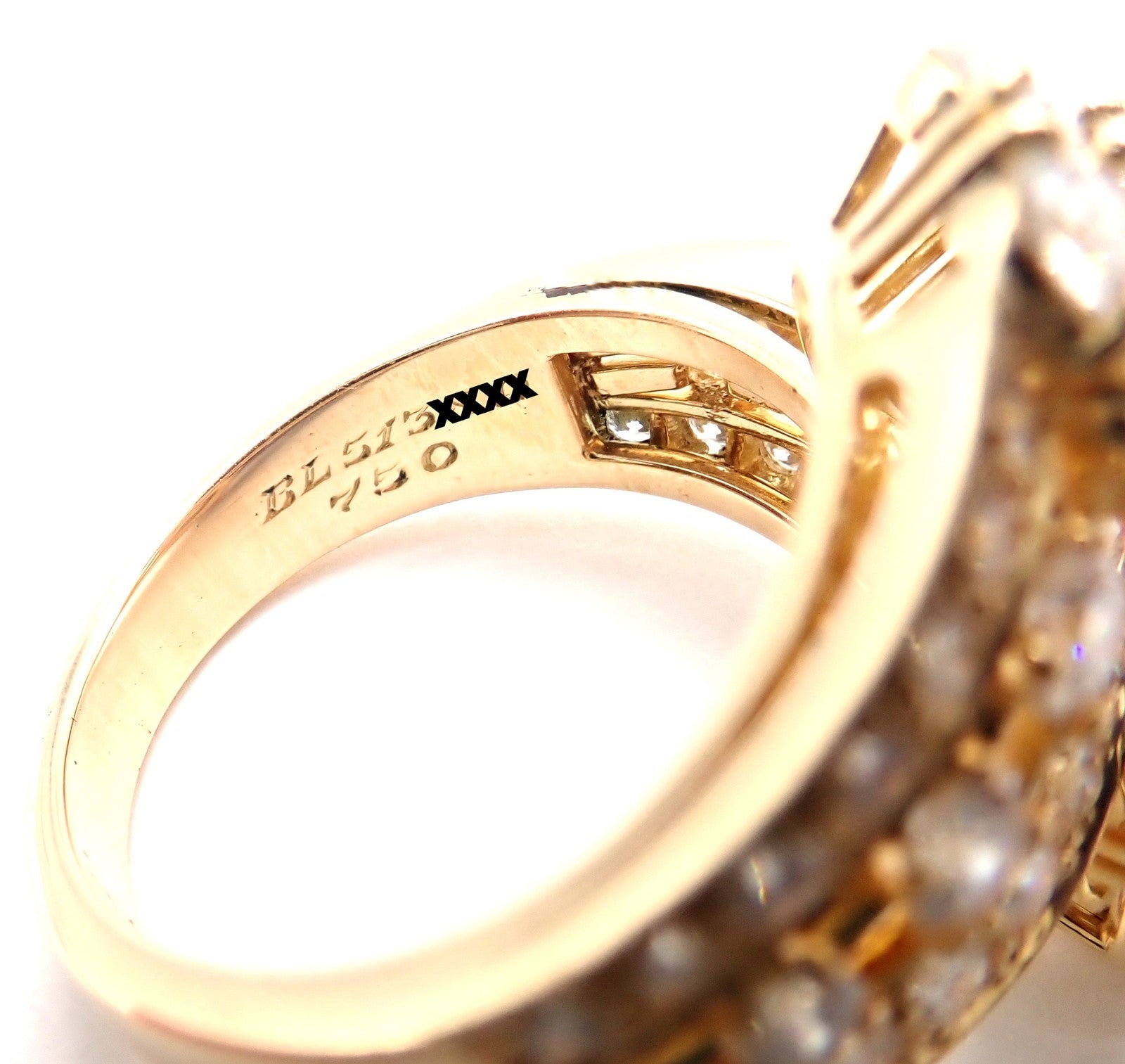 Authentic! Van Cleef & Arpels Snowflake 18k Yellow Gold Diamond Two Flower Ring | Fortrove