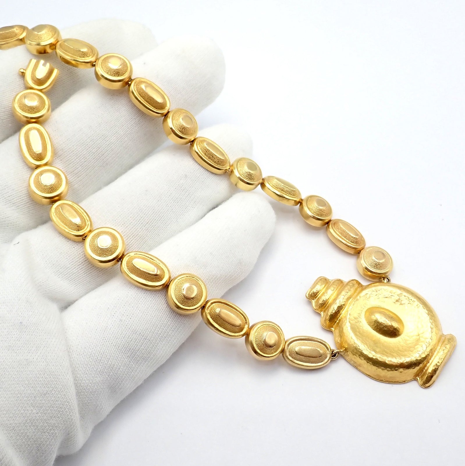 Vintage Estate Ilias Lalaounis 18k Yellow Gold Vase Hammered Necklace | Fortrove