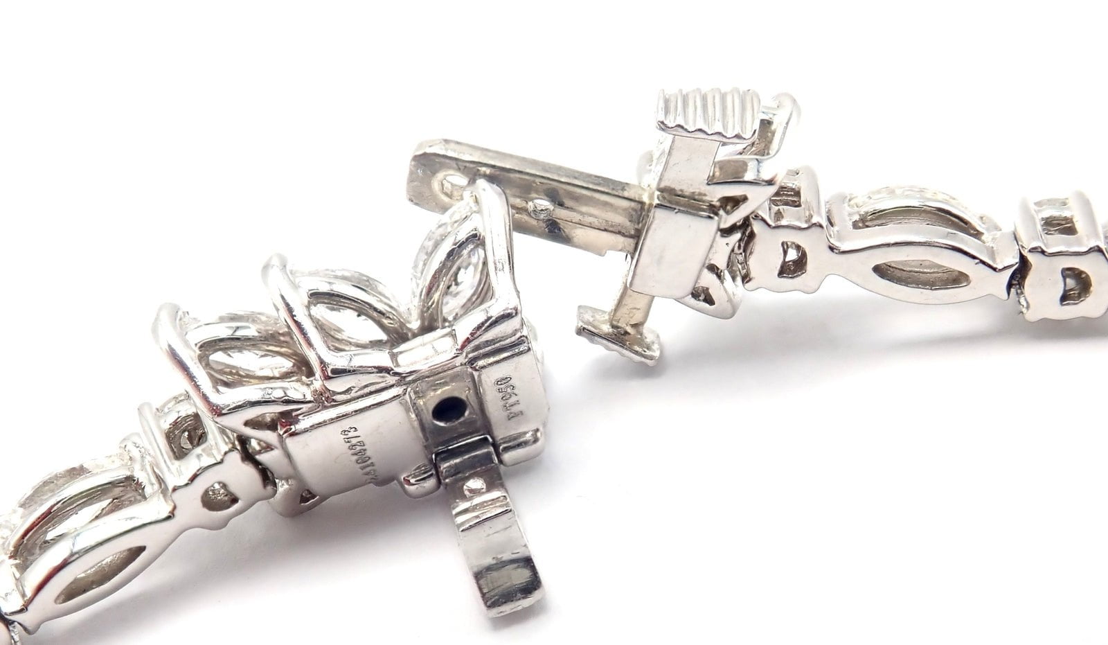 Tiffany & Co Victoria Platinum 15.92ct Diamond Mixed Cluster Necklace Paper | Fortrove