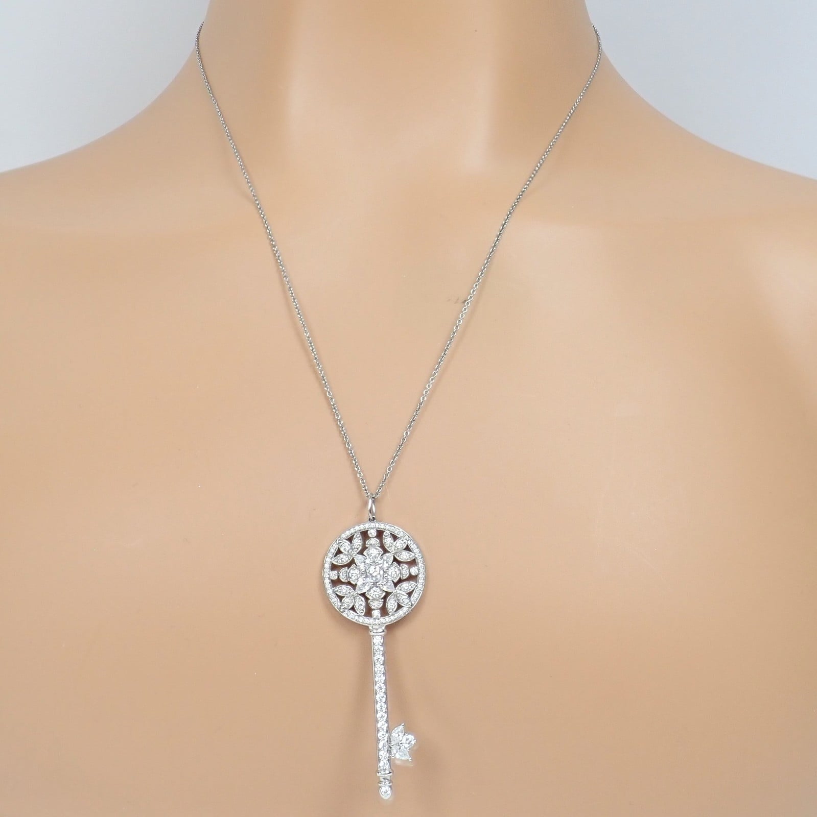 Authentic! Tiffany & Co Platinum Large Victoria Vine Key Pendant Necklace | Fortrove