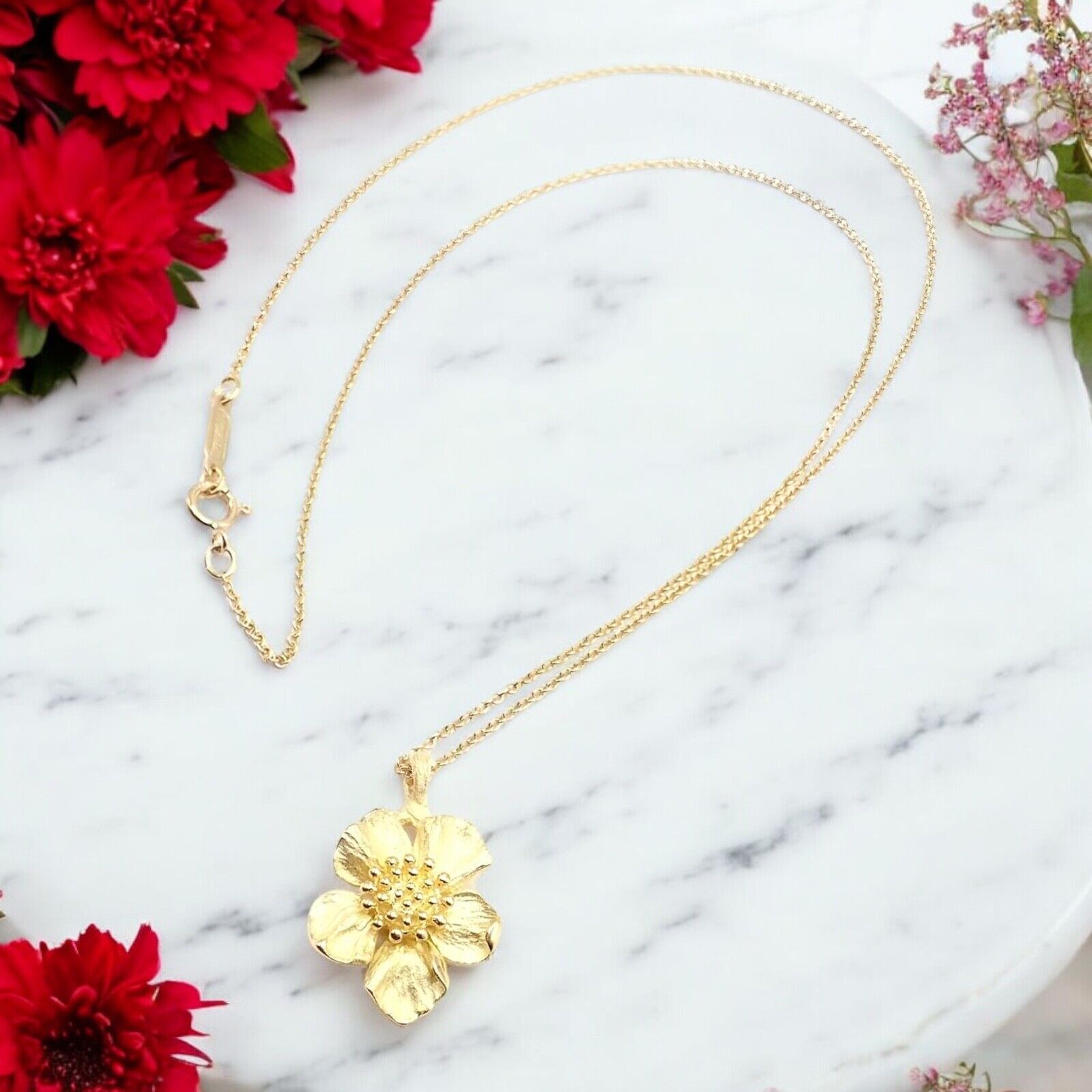 Authentic! Vintage Tiffany & Co 18K Yellow Gold Dogwood Flower Pendant Necklace | Fortrove