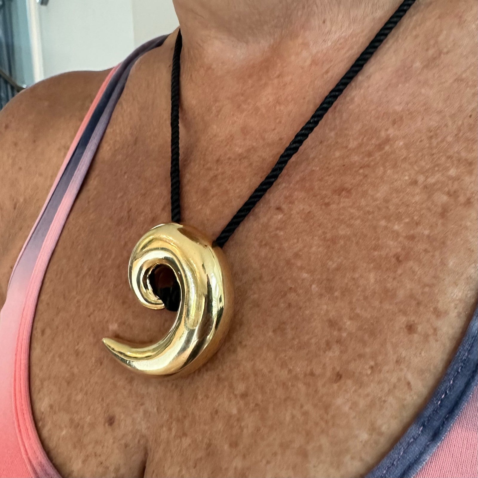 Vintage! Tiffany & Co 18k Yellow Gold Cummings Large Spiral Nautilus Necklace | Fortrove