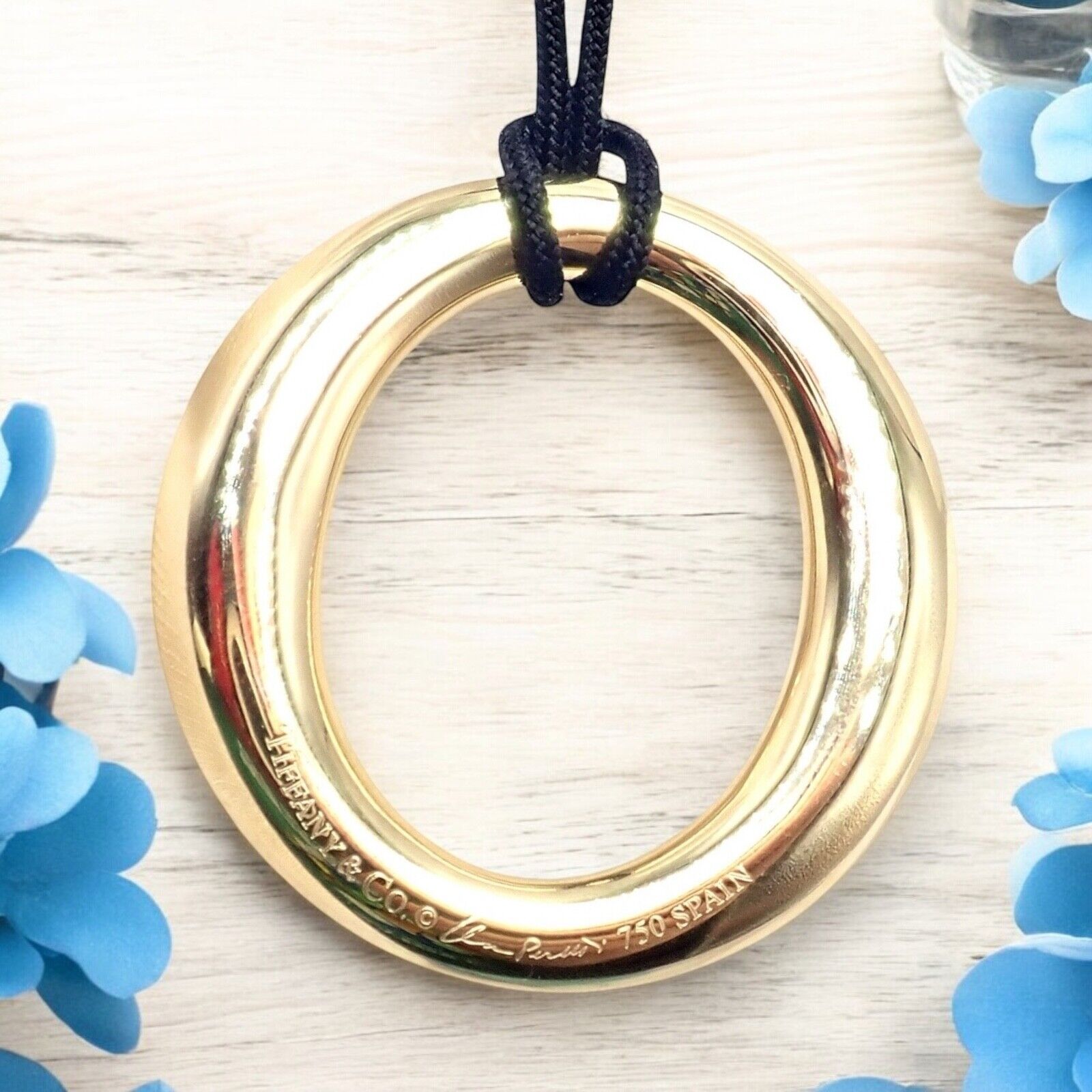 Tiffany & Co 18k Yellow Gold Elsa Peretti Medium 35mm Sevillana Necklace | Fortrove