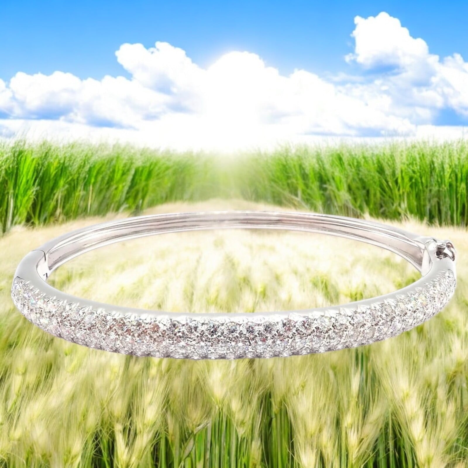 Van Cleef & Arpels Jewelry & Watches:Fine Jewelry:Bracelets & Charms Authentic! Van Cleef & Arpels Eve 18k White Gold Diamond Bangle Bracelet Paper