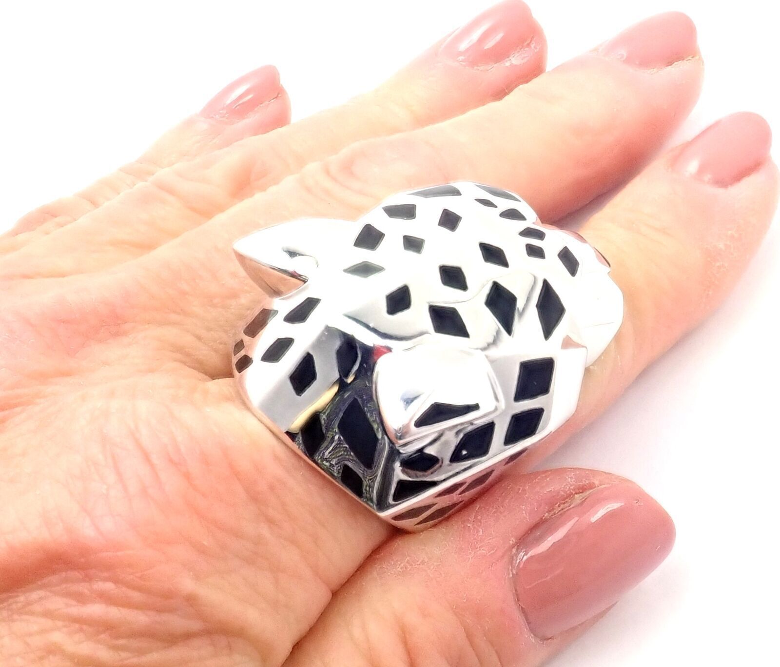 Cartier Panther Panthere 18k White Gold Peridot Onyx Lacquer Large Ring Cert | Fortrove