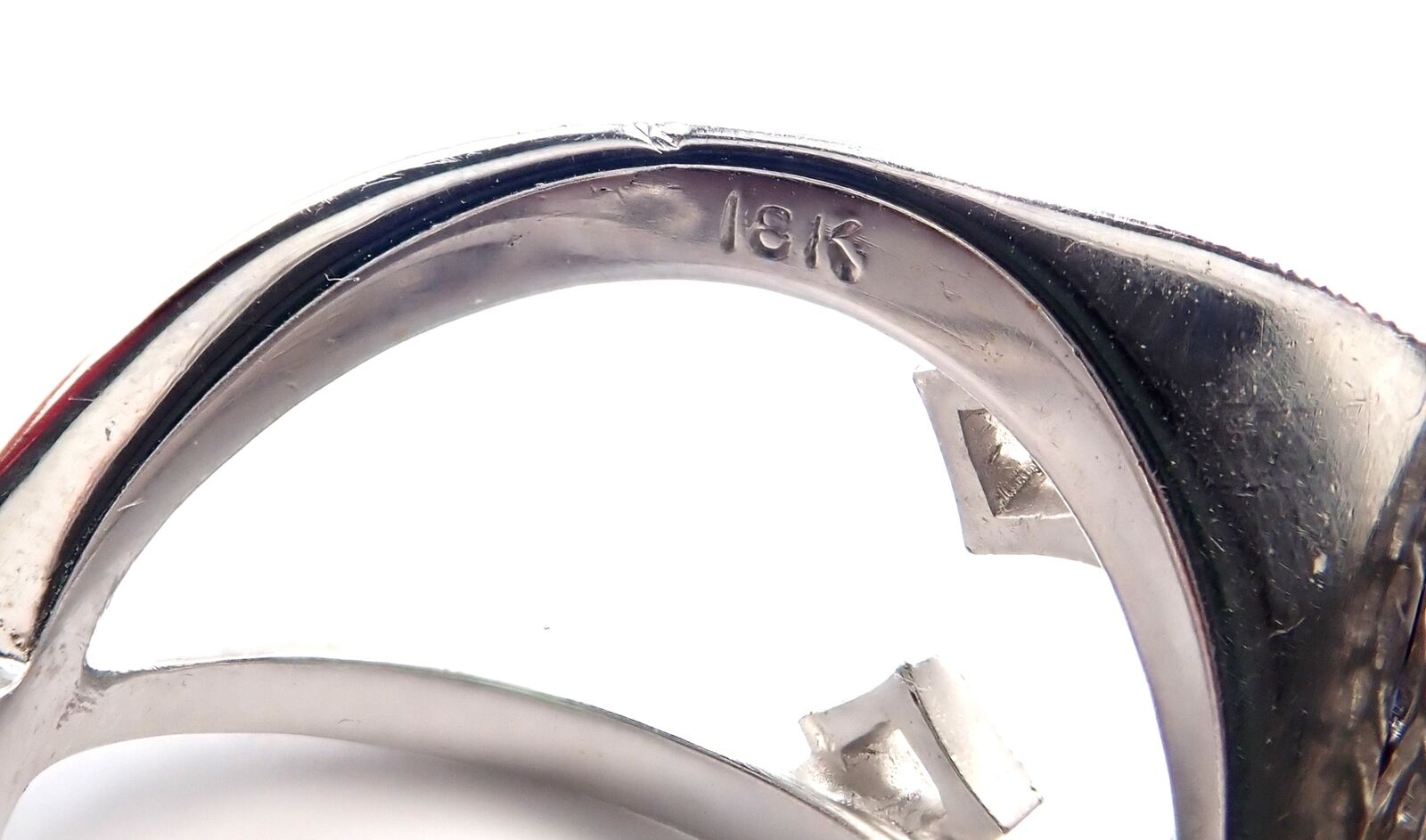 Authentic! Loree Rodkin 18k White Gold Diamond Sapphire Skull Ring Paper Box | Fortrove