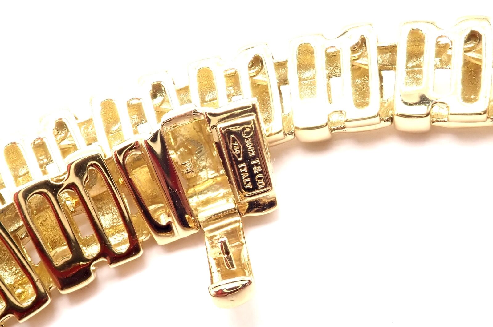 Authentic! Tiffany & Co Vannerie 18k Yellow Gold Basket Weave Necklace 2002 | Fortrove