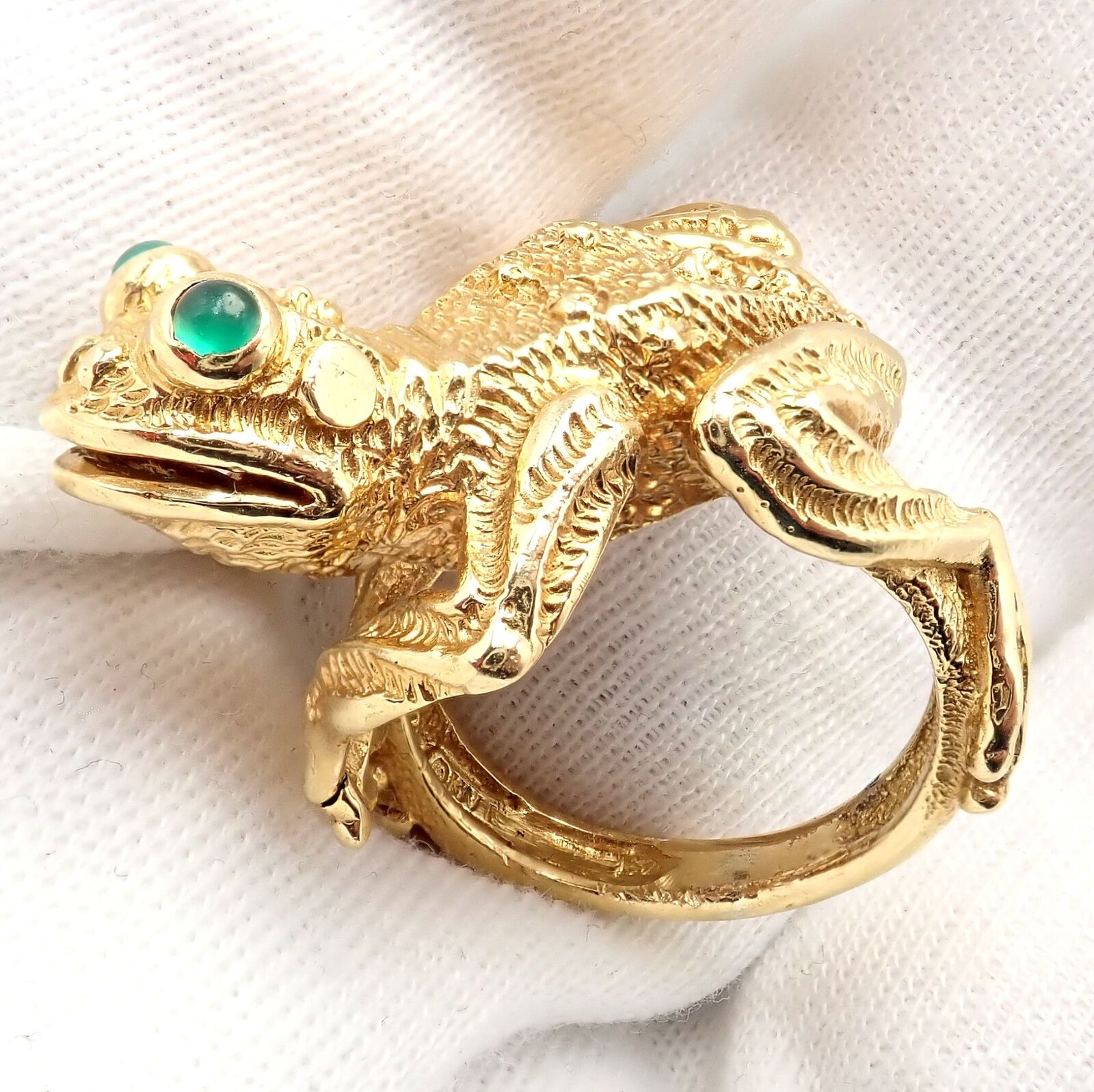 Authentic! Kurt Wayne 18k Yellow Gold Frog Emerald Ring | Fortrove