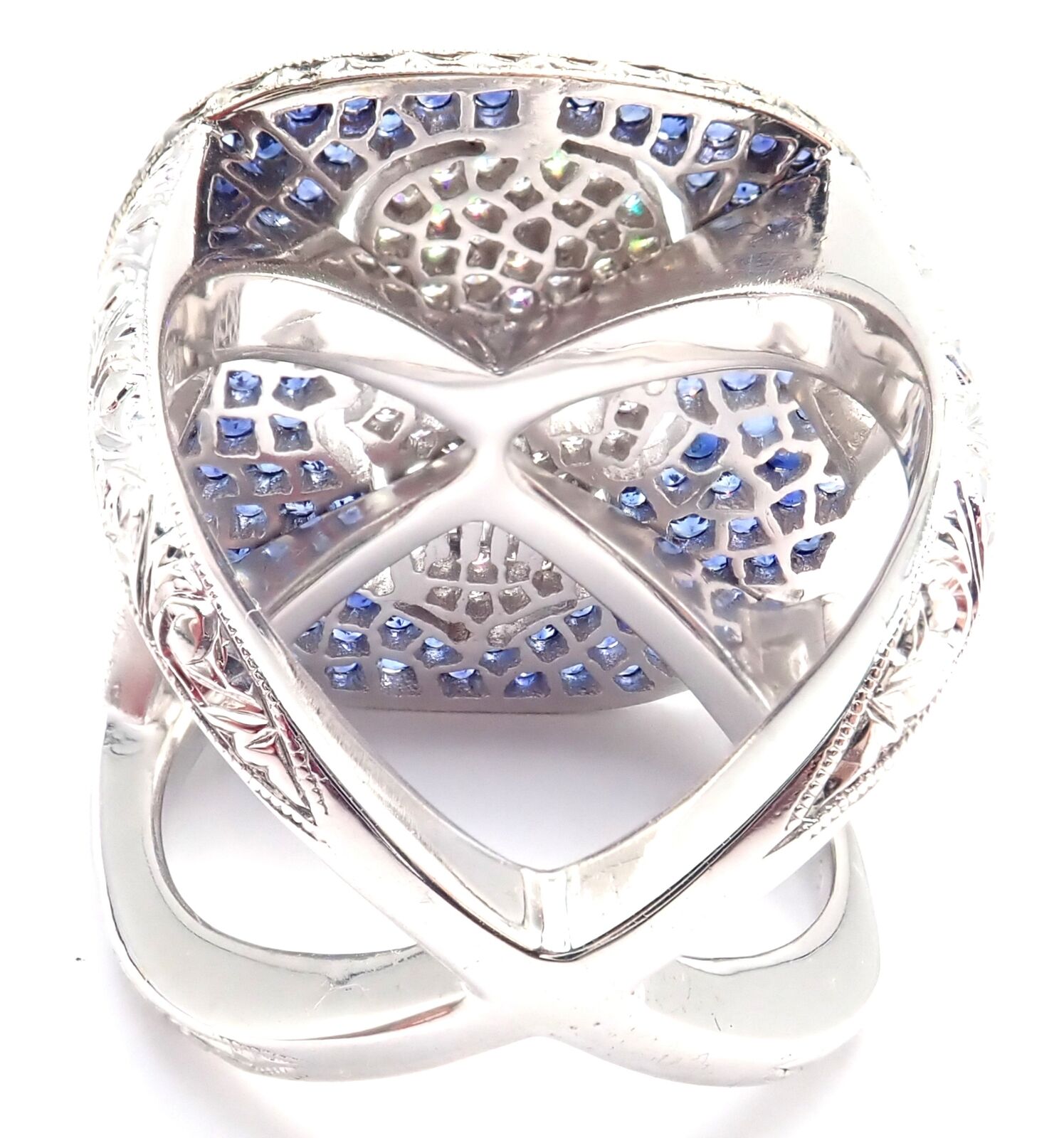 Authentic! Loree Rodkin 18k White Gold Diamond Sapphire Skull Ring Paper Box | Fortrove