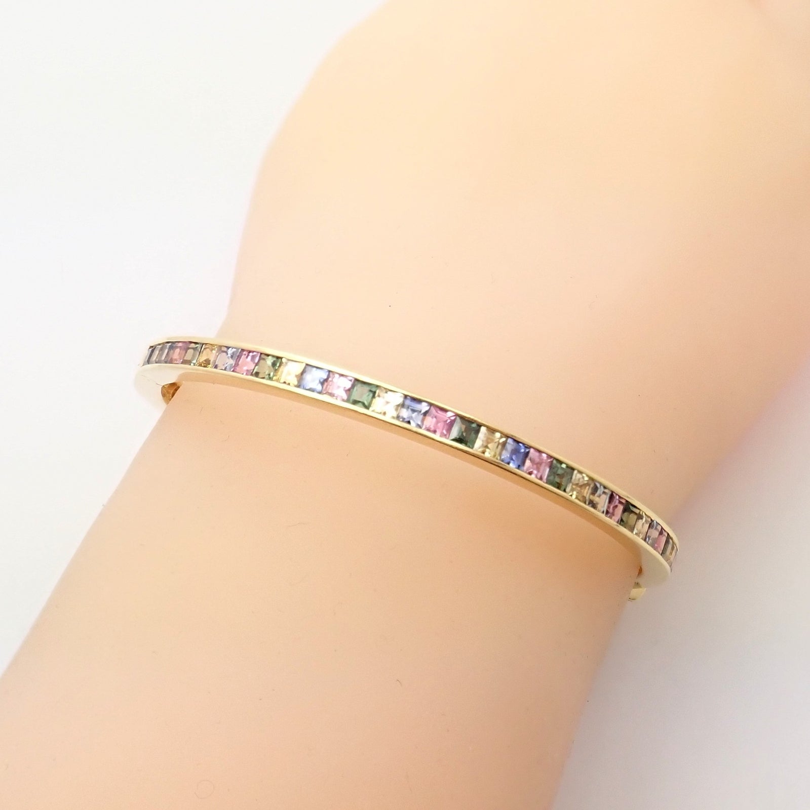 Authentic! Julius Cohen 18k Yellow Gold Diamond Pastel Color Stone Cuff Bracelet | Fortrove
