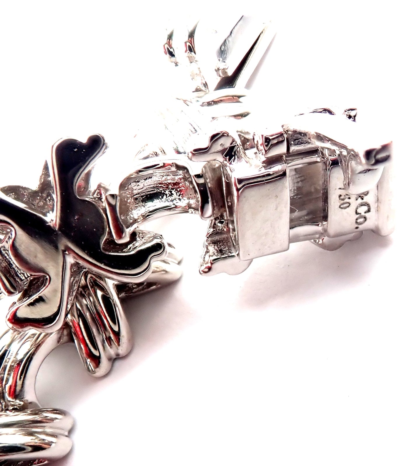 Authentic! Tiffany & Co 18k White Gold Diamond Cluster Signature X Link Necklace | Fortrove