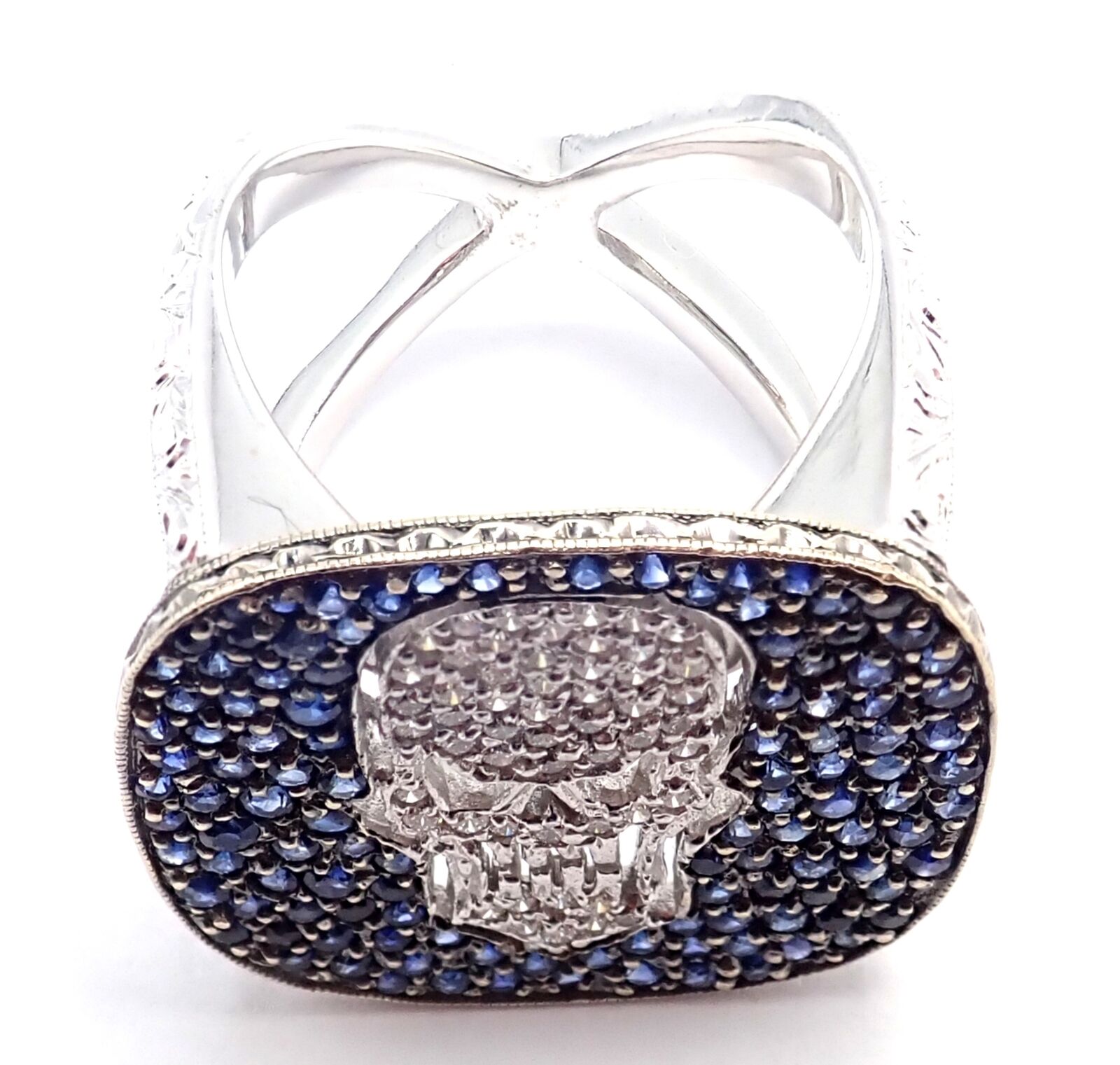Authentic! Loree Rodkin 18k White Gold Diamond Sapphire Skull Ring Paper Box | Fortrove