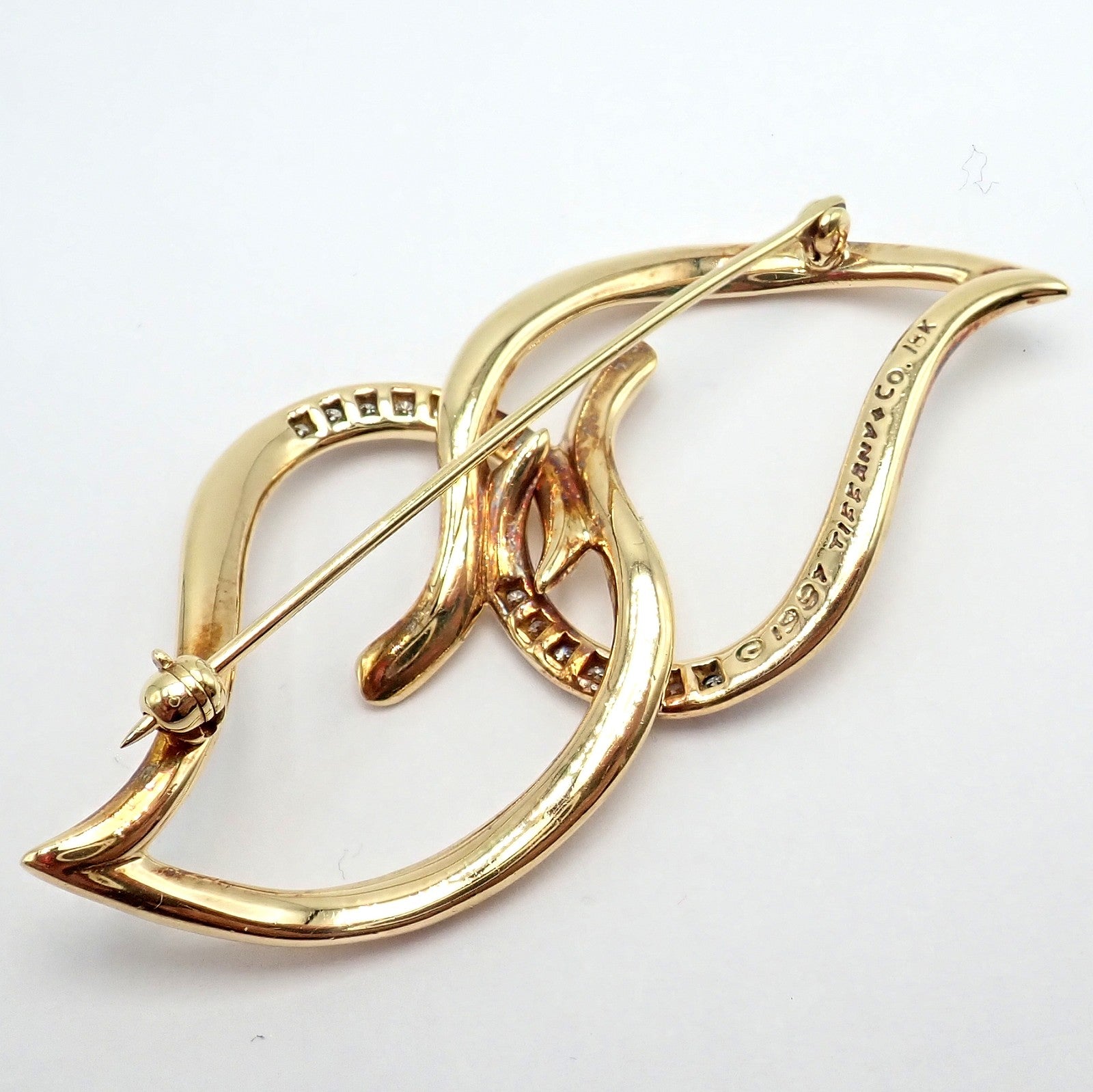 Authentic! Tiffany & Co 18k Yellow Gold Diamond Two Leaf Double Brooch Pin 1987 | Fortrove