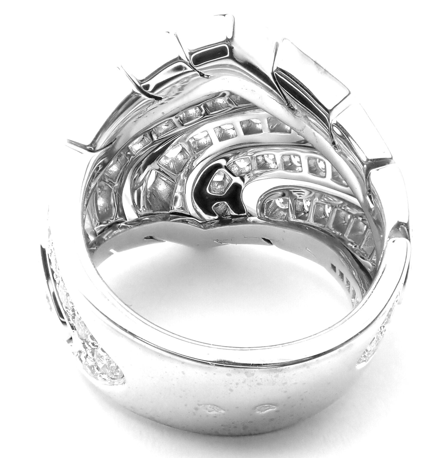 Rare! Authentic Cartier 18k White Gold Diamond Waves Large Ring | Fortrove