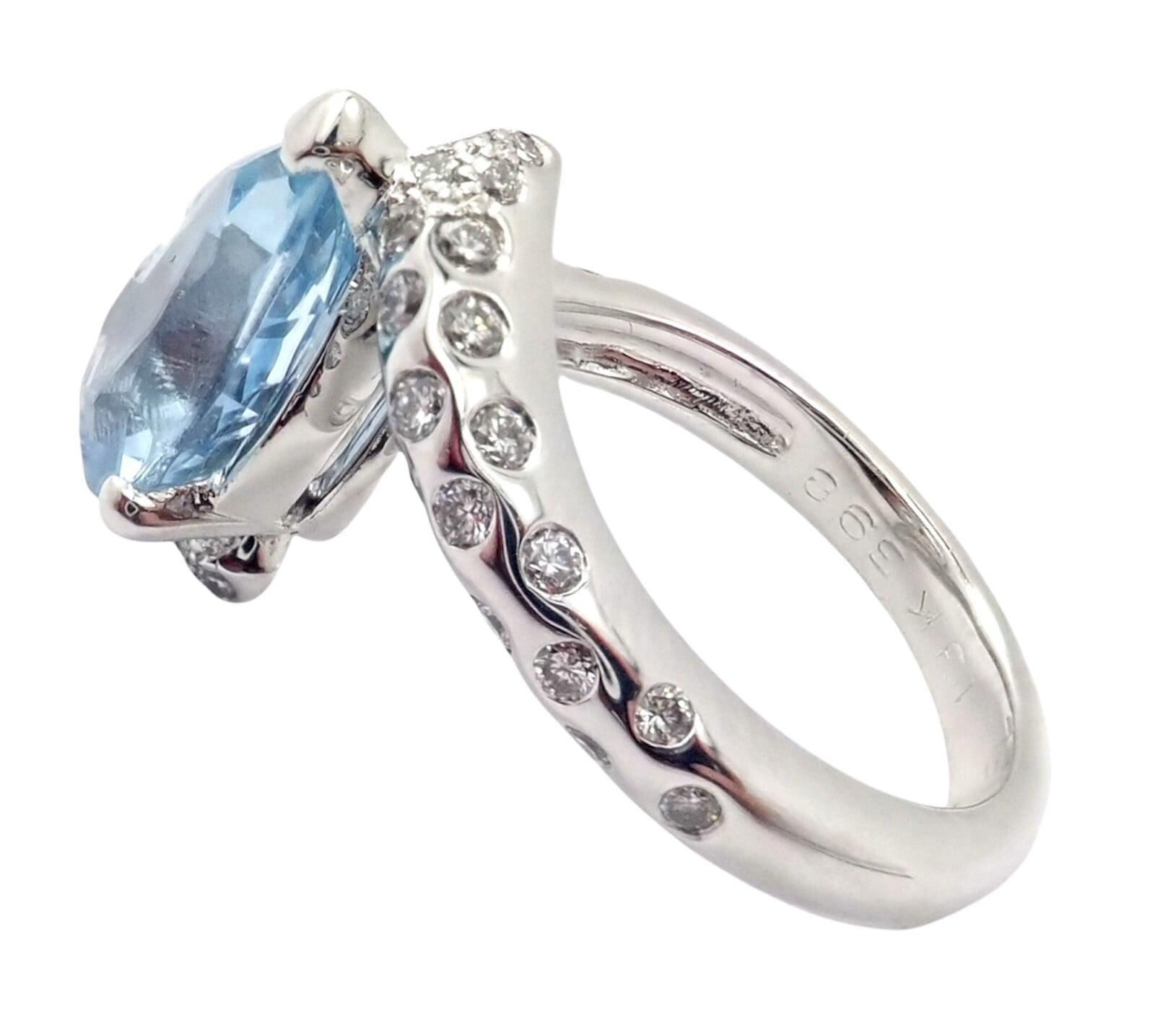 Authentic! Chanel Comete Star 18k White Gold Diamond 2.25ct Aquamarine Ring | Fortrove