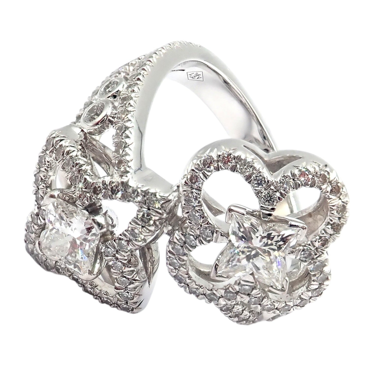 Authentic Louis Vuitton LV 18k White Gold Signature Diamond Fusion Blossom Ring | Fortrove