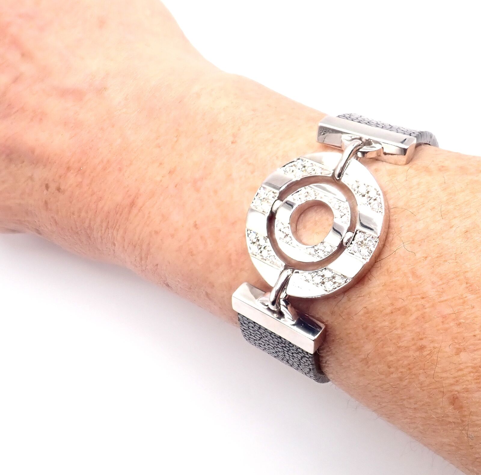 Authentic! Bvlgari Bulgari Astrale 18k White Gold Diamond Shagreen Bracelet | Fortrove