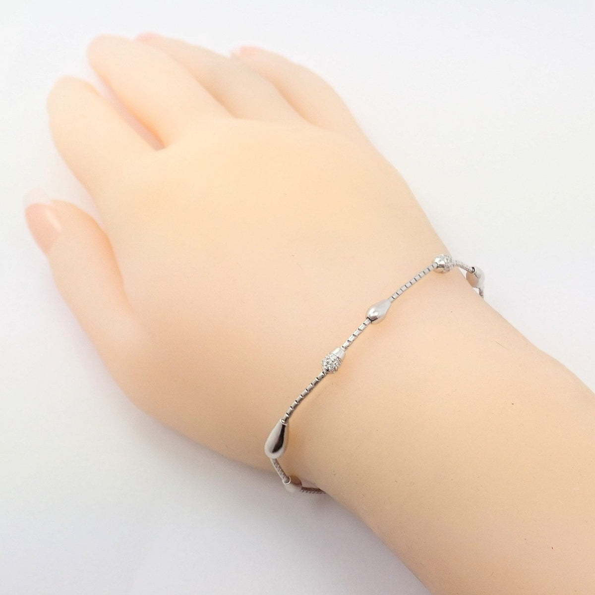 H. Stern Jewelry & Watches:Fine Jewelry:Bracelets & Charms Rare Authentic H. Stern 18k White Gold Diamond Teardrop Bracelet