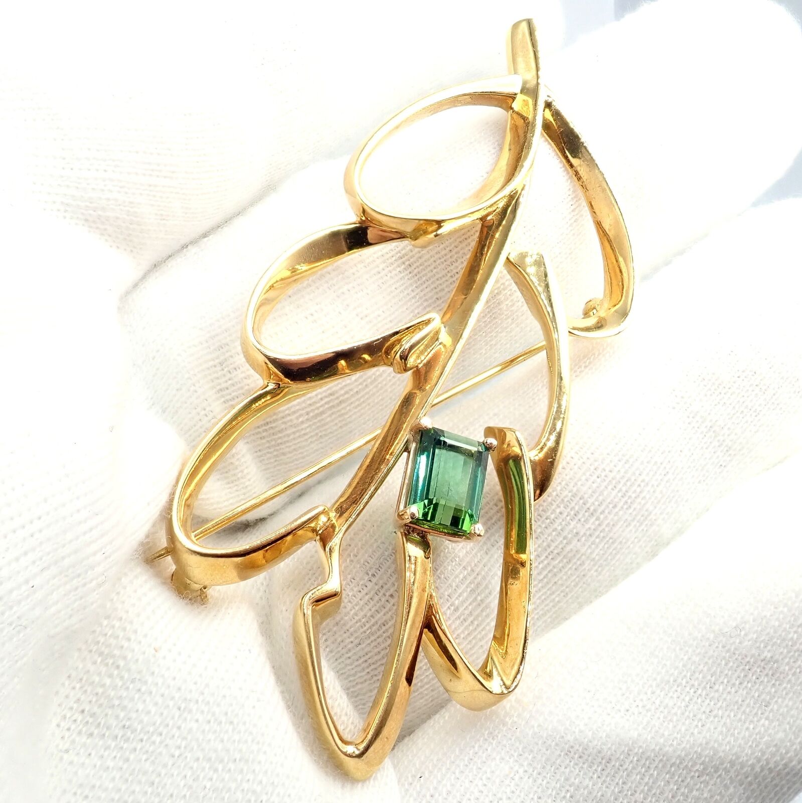 Vintage Tiffany & Co Paloma Picasso 18k Yellow Gold Green Tourmaline Leaf Brooch | Fortrove