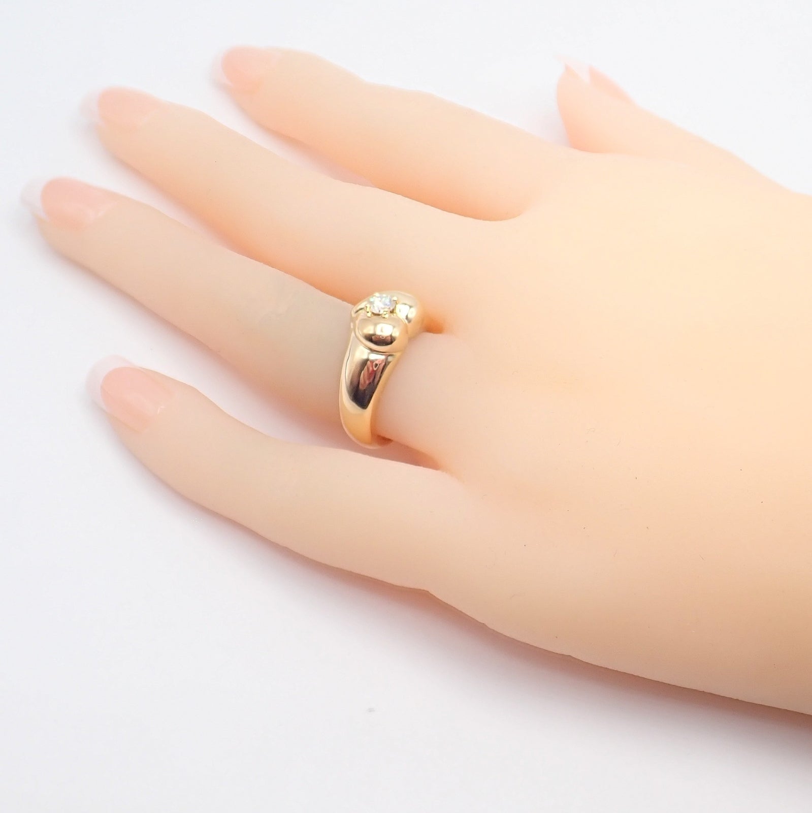 Rare! Authentic Van Cleef & Arpels 18k Yellow Gold Diamond Heart Ring | Fortrove