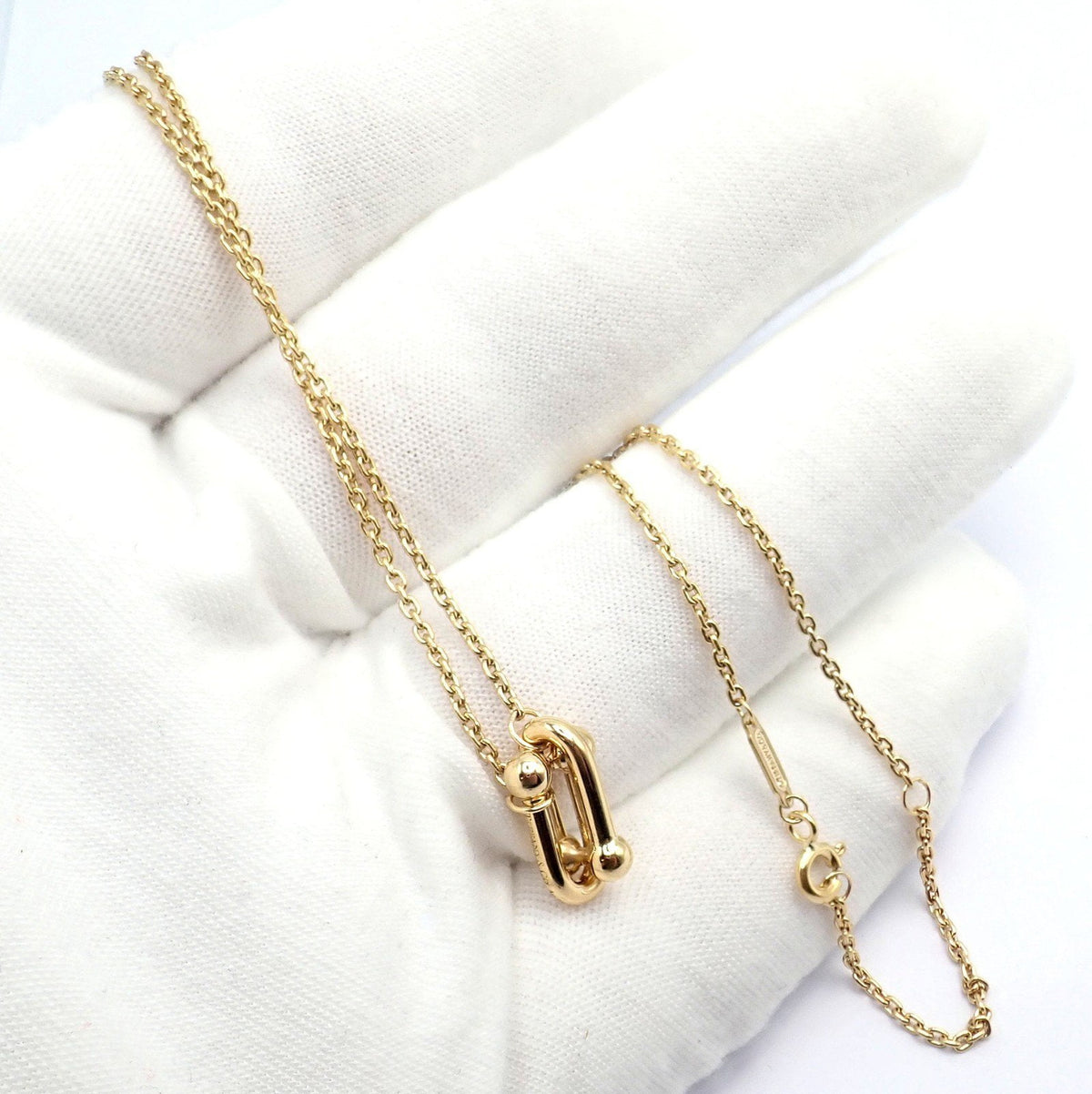 Tiffany & Co. Jewelry & Watches:Fine Jewelry:Necklaces & Pendants Authentic! Tiffany & Co 18k Yellow Gold Hardware Medium Pendant Chain Necklace