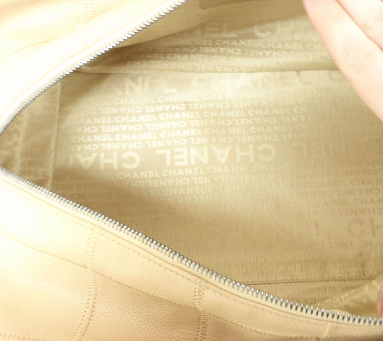 CHANEL Clothing, Shoes & Accessories:Women:Women's Bags & Handbags AUTHENTIC 2004 CHANEL LAX SQUARE STITCH CAFE o'LAIT SOFT CAVIAR LEATHER HANDBAG