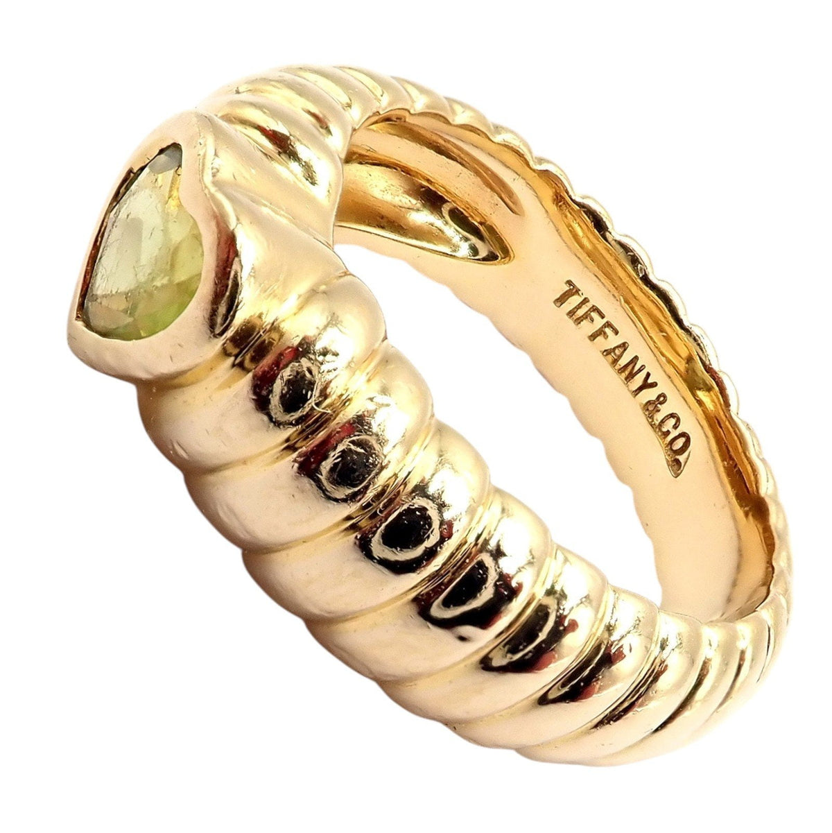 Tiffany & Co. Jewelry & Watches:Fine Jewelry:Rings Vintage! Authentic Tiffany & Co 18k Yellow Gold Scalloped Heart Peridot Ring