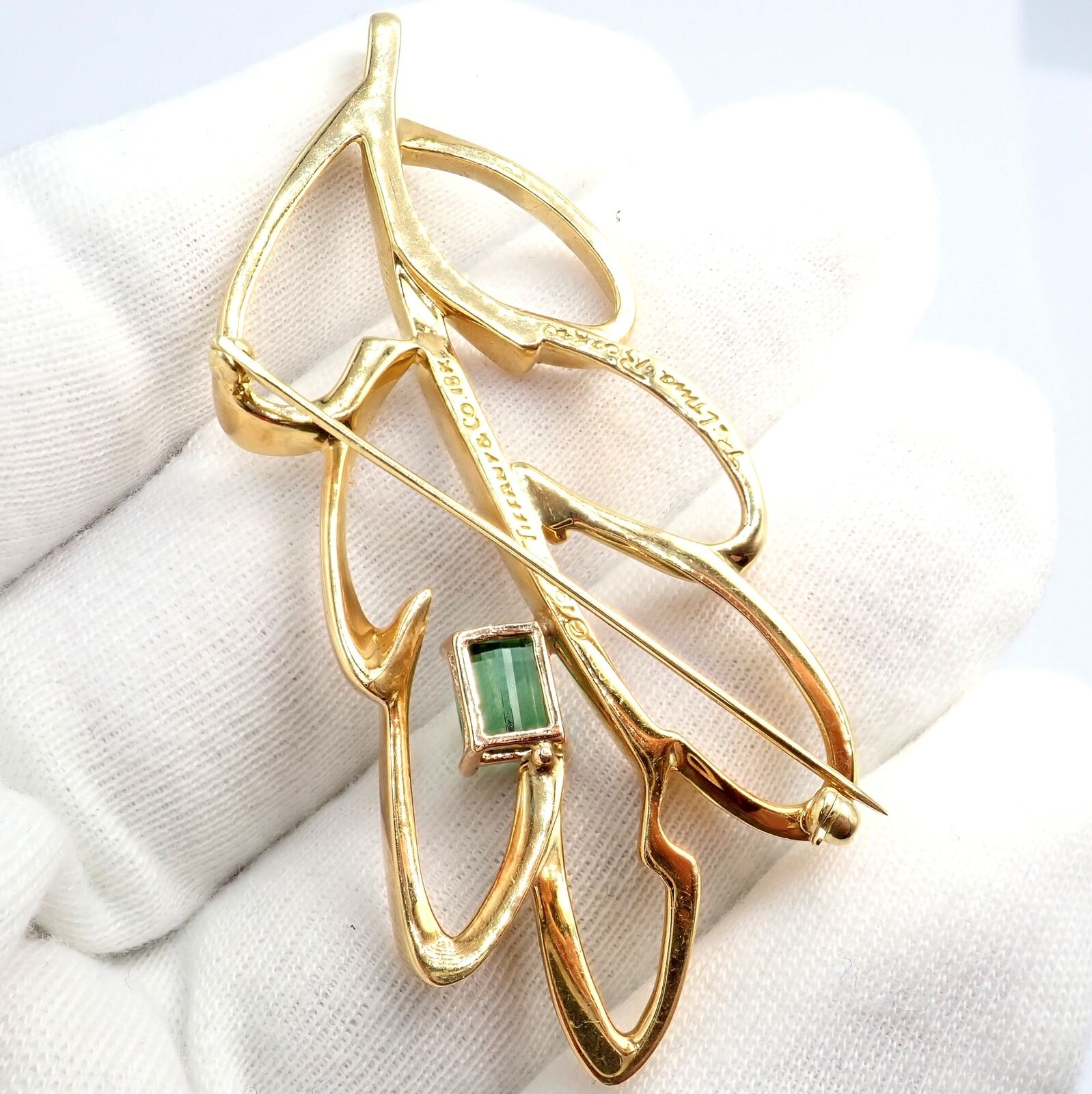 Vintage Tiffany & Co Paloma Picasso 18k Yellow Gold Green Tourmaline Leaf Brooch | Fortrove