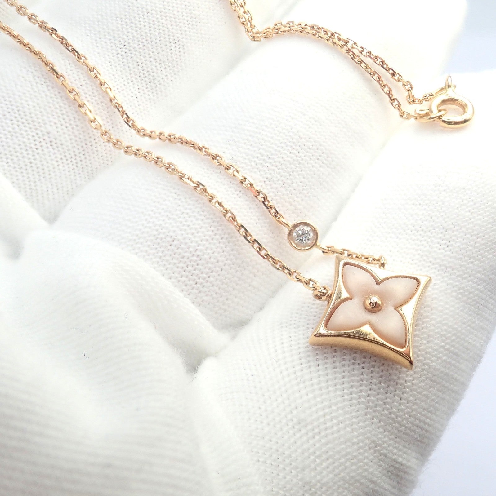 Authentic! Louis Vuitton 18k Rose Gold Diamond Mother Of Pearl Blossom Necklace | Fortrove