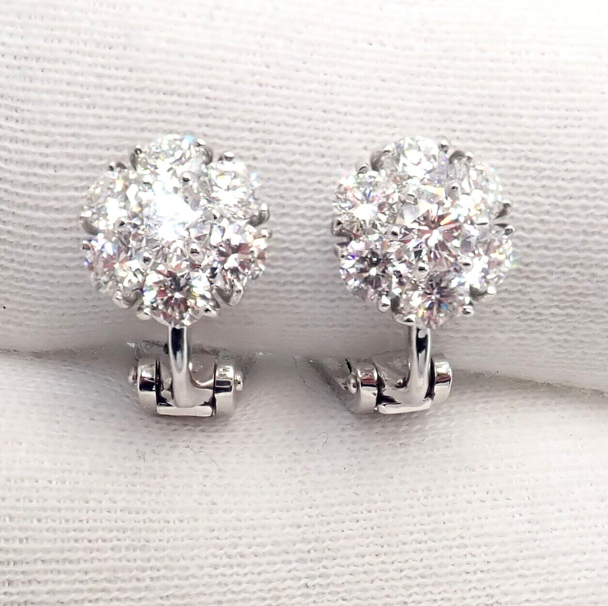 Authentic! Van Cleef & Arpels Platinum Diamond Fleurette Flower Earrings | Fortrove