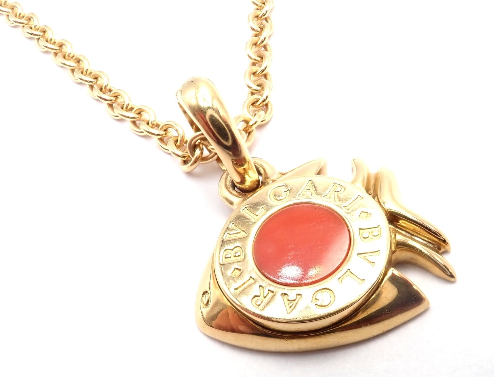 Authentic! Bulgari Bvlgari 18k Yellow Gold Coral Naturalia Fish Pendant Necklace | Fortrove