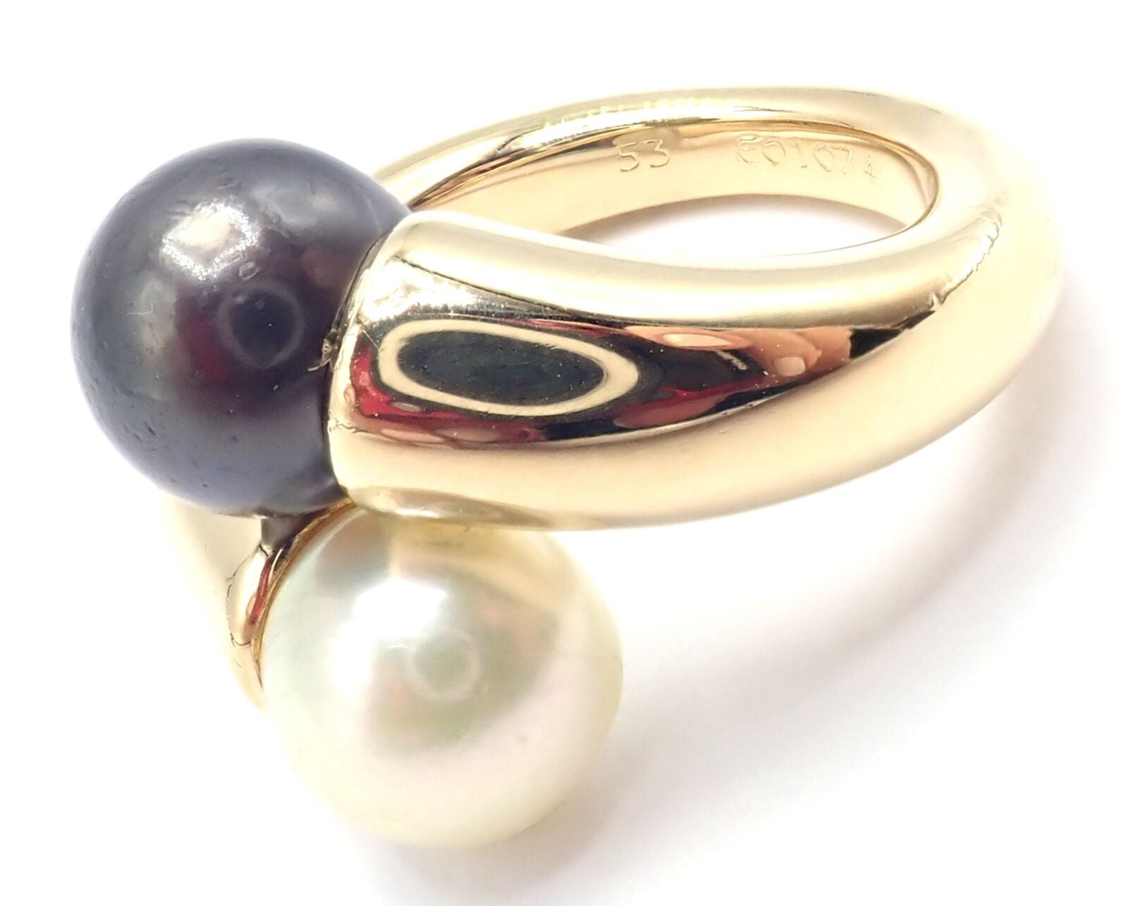 Authentic! Cartier Toi Et Moi 18k Yellow Gold White Black Pearl Bypass Band Ring | Fortrove