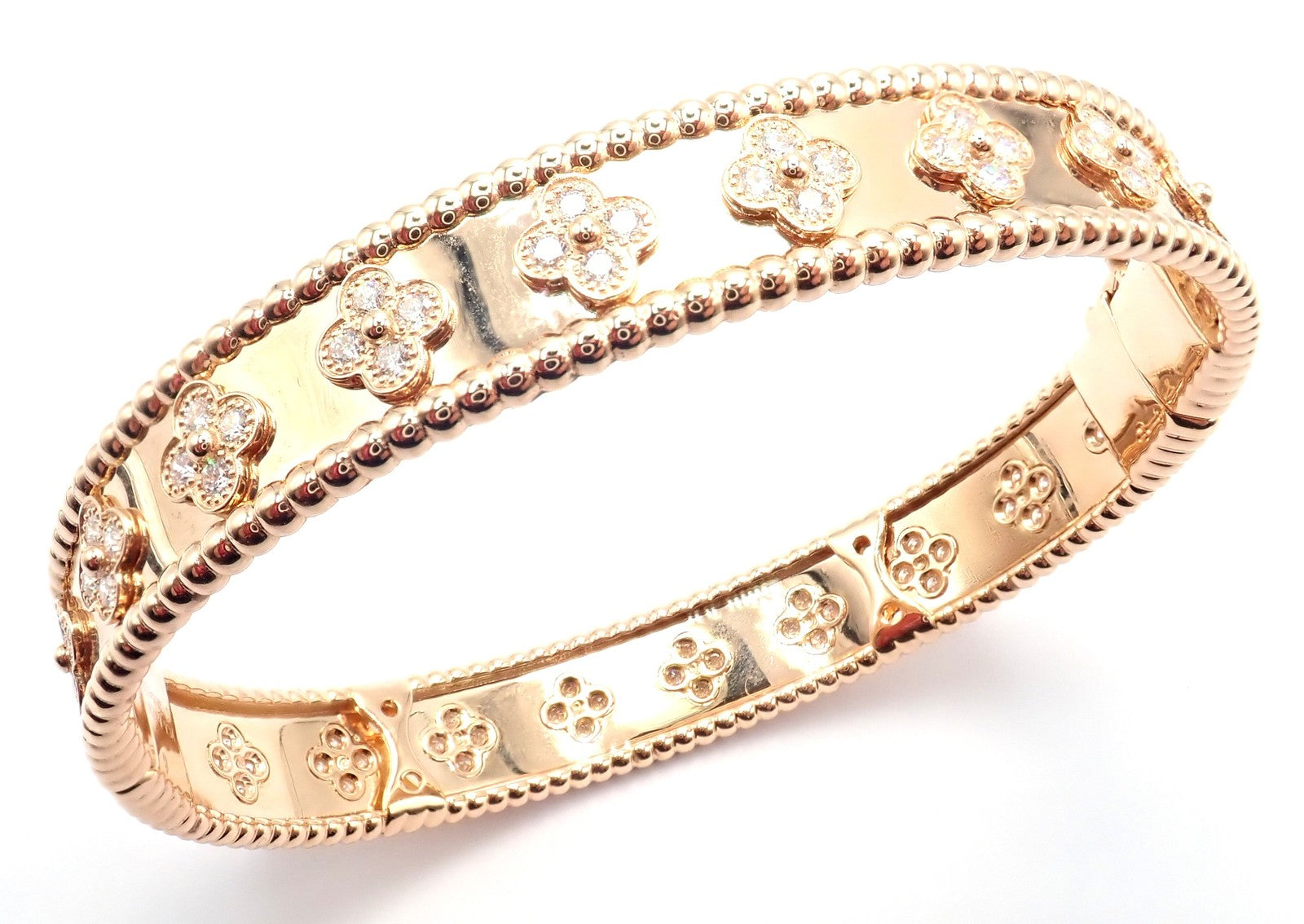 Authentic! Van Cleef & Arpels 18k Rose Gold Diamond Clovers Bangle Bracelet | Fortrove