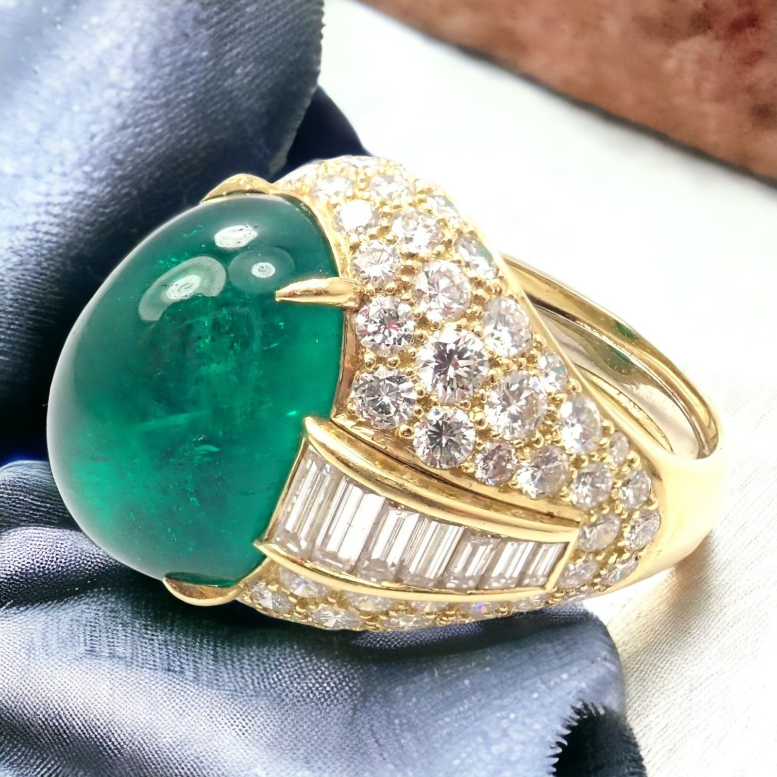 Authentic! David Webb 18k Yellow Gold Diamond Large Colombian Emerald Ring AGL | Fortrove