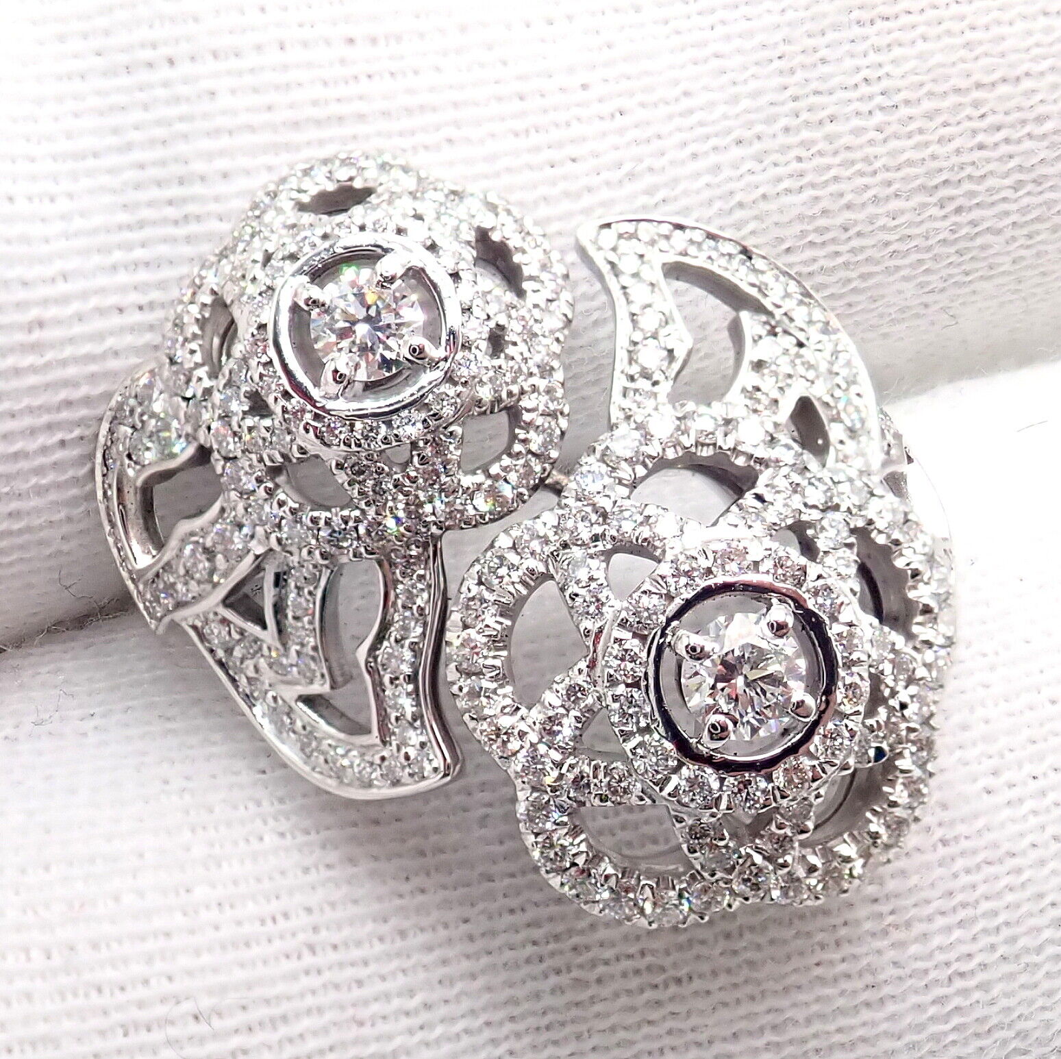 Authentic! Chanel Camellia Two Flower 18k White Gold Diamond Ring | Fortrove