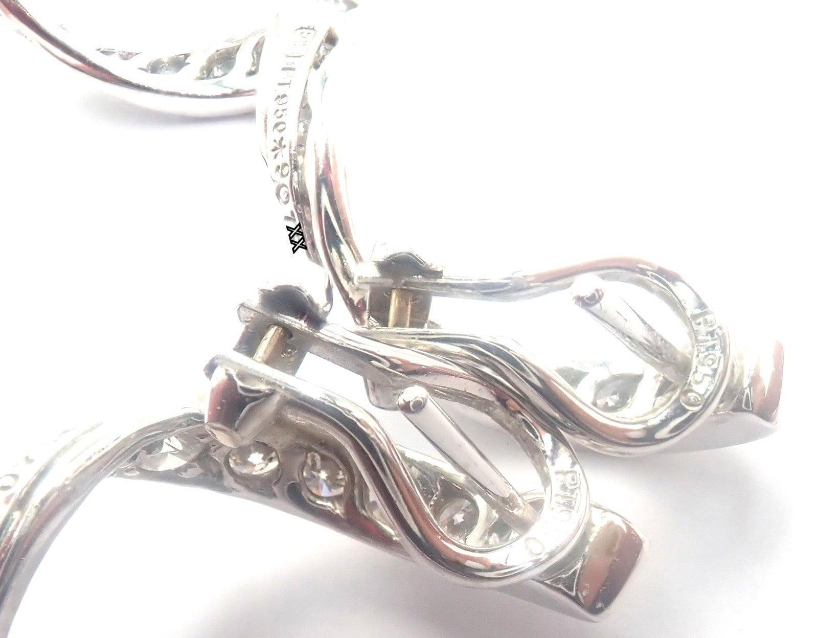 Authentic! Harry Winston Platinum Diamond Twisted Long Hanging Drop Earrings | Fortrove