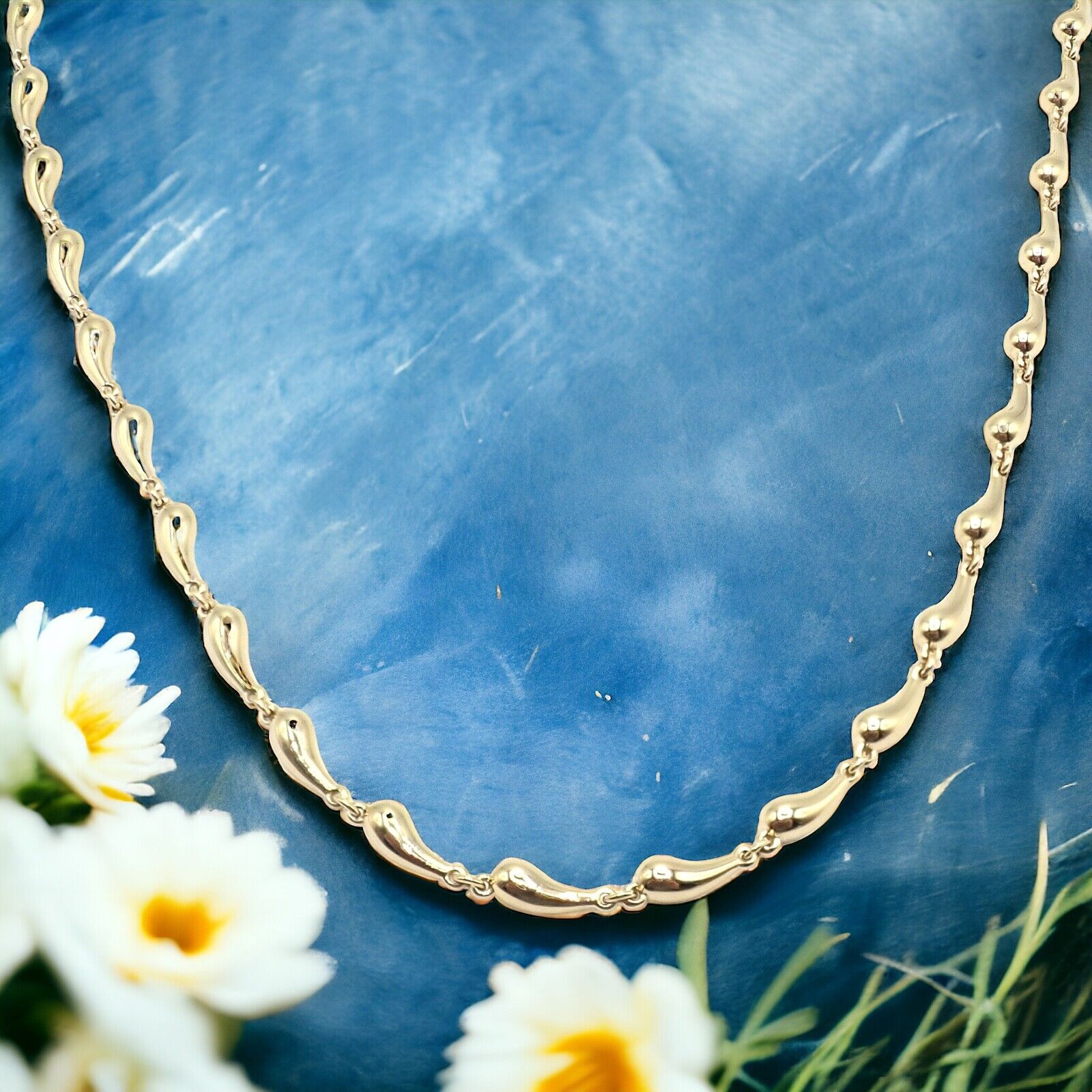 Authentic! Tiffany & Co Peretti 18k Yellow Gold Vintage Teardrop Necklace 15.75" | Fortrove