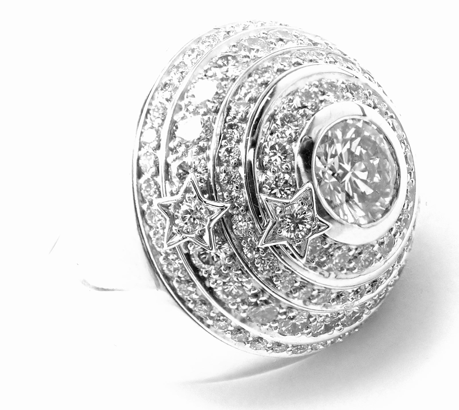Authentic! Chanel Comete Star 18k White Gold Diamond Large Spinning Dome Ring | Fortrove