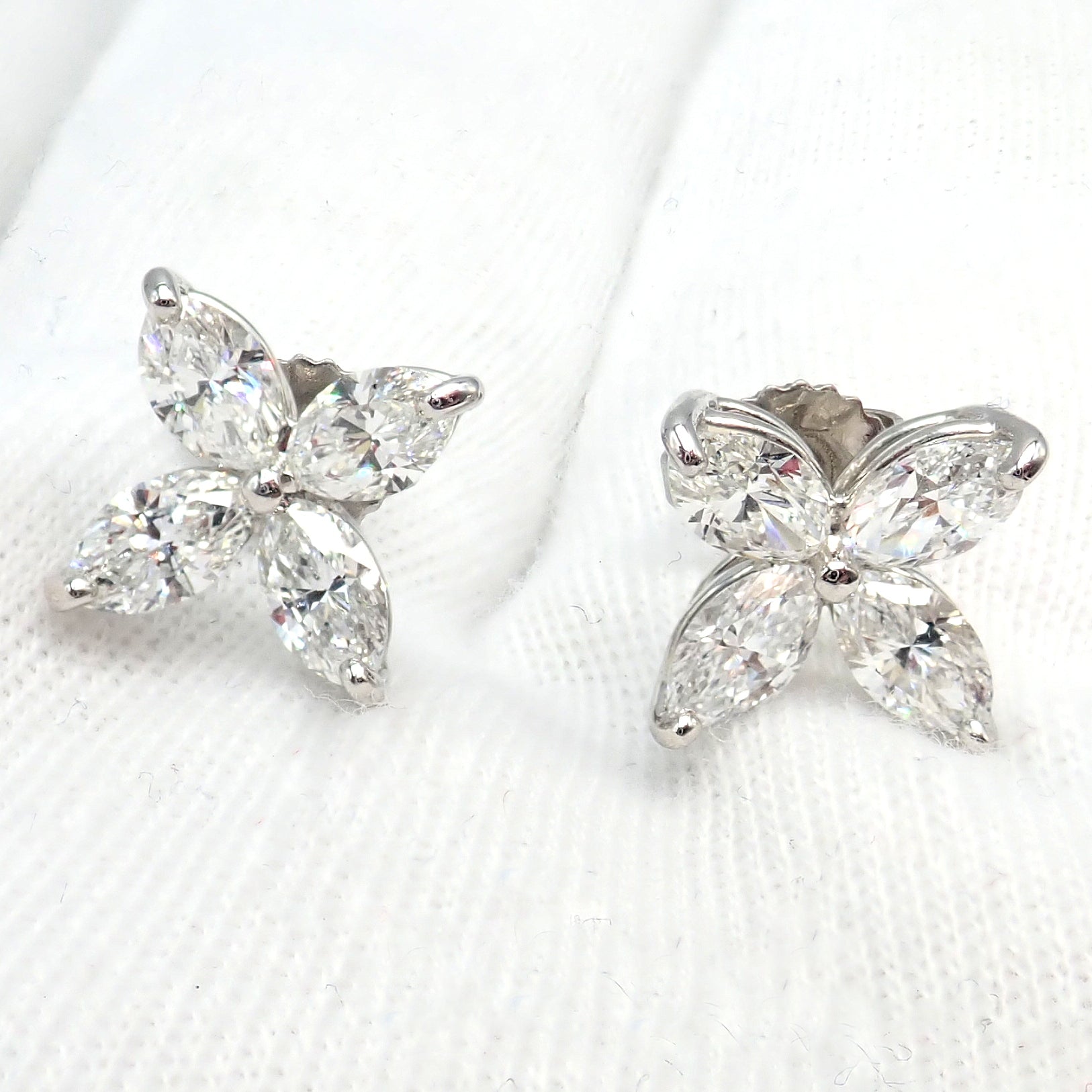 Tiffany & Co. Jewelry & Watches:Fine Jewelry:Earrings Authentic! Tiffany & Co Platinum Victoria 1.62ct Diamond Large Stud Earrings