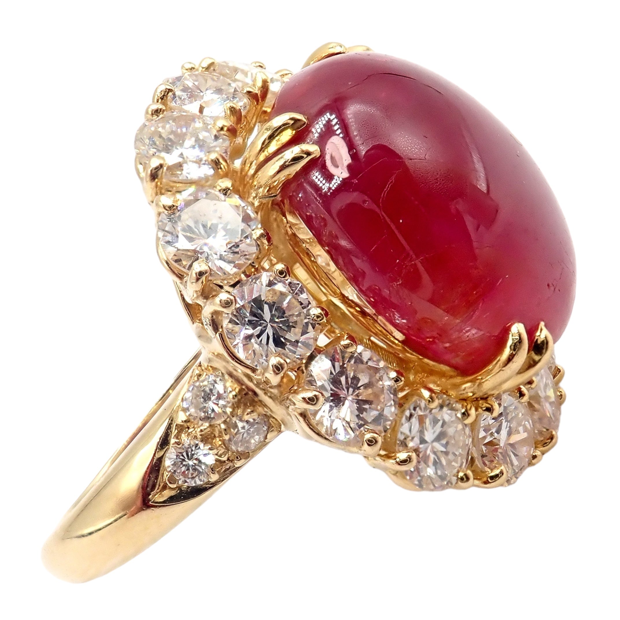 Authentic! Van Cleef & Arpels 18k Yellow Gold Large Cabochon Ruby Diamond Ring | Fortrove